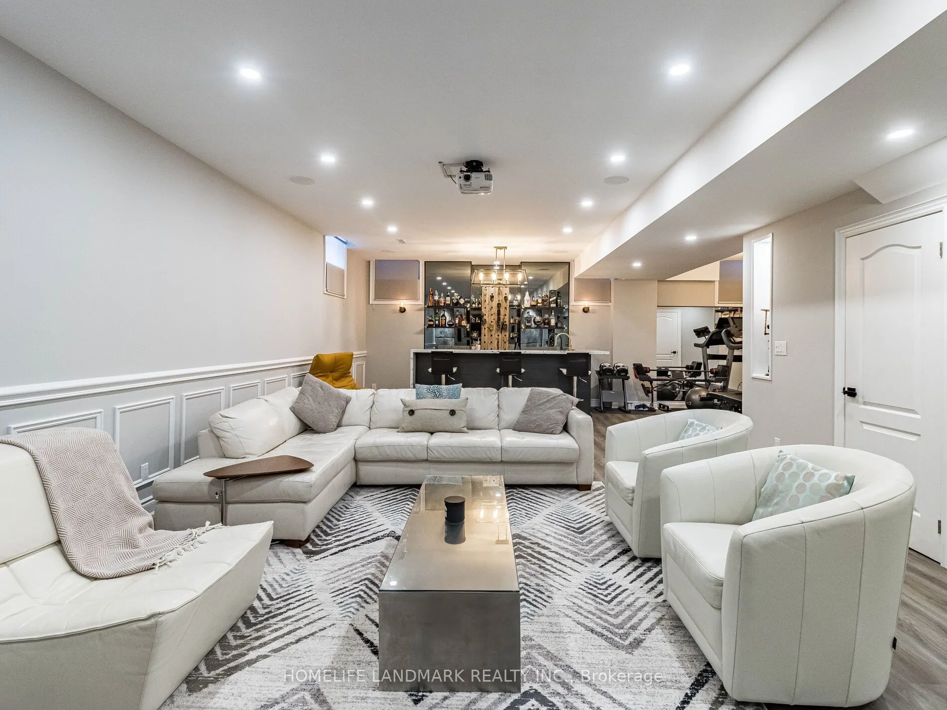 3183 Daniel Way