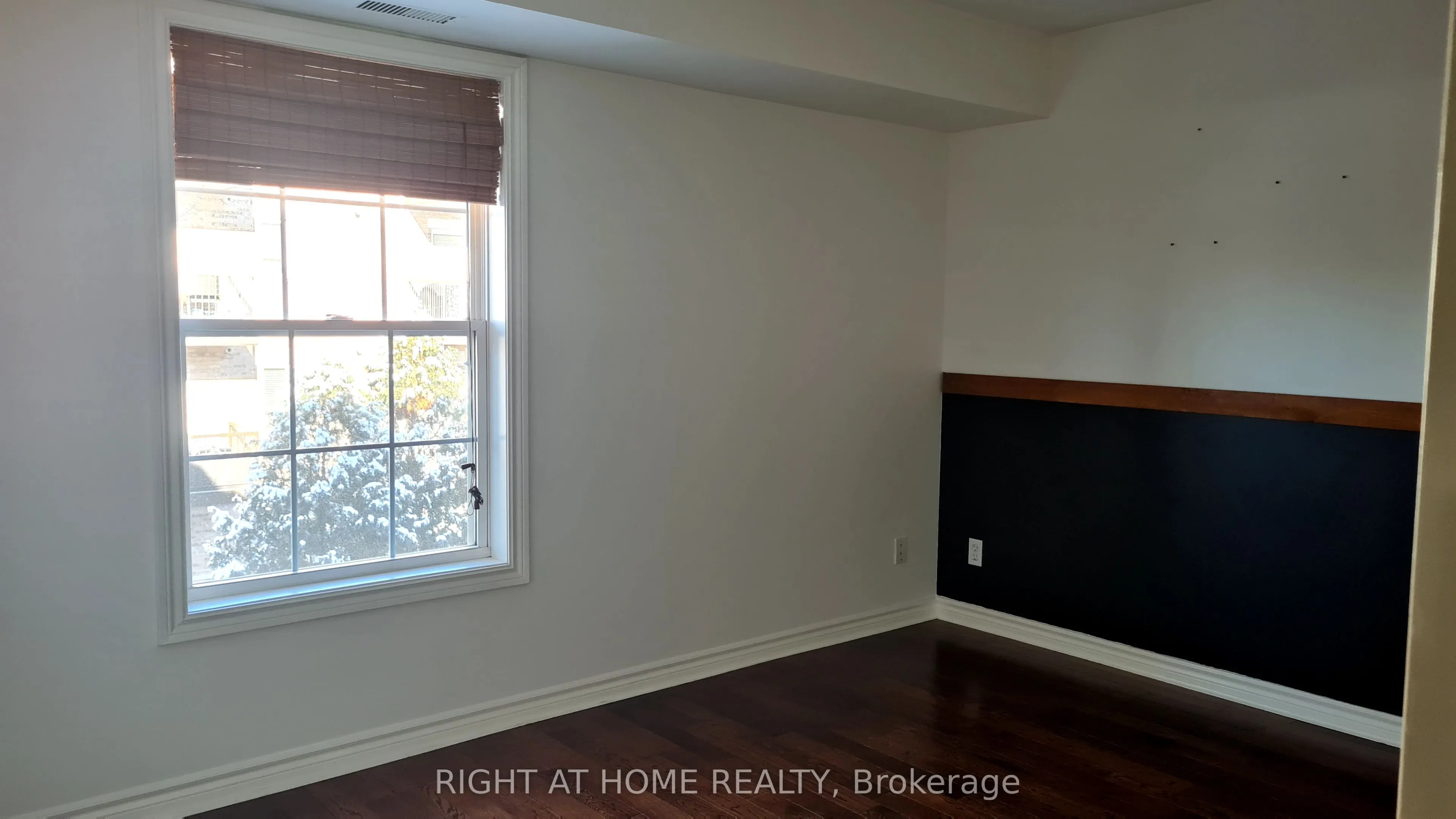 1451 Walker's Line, #315