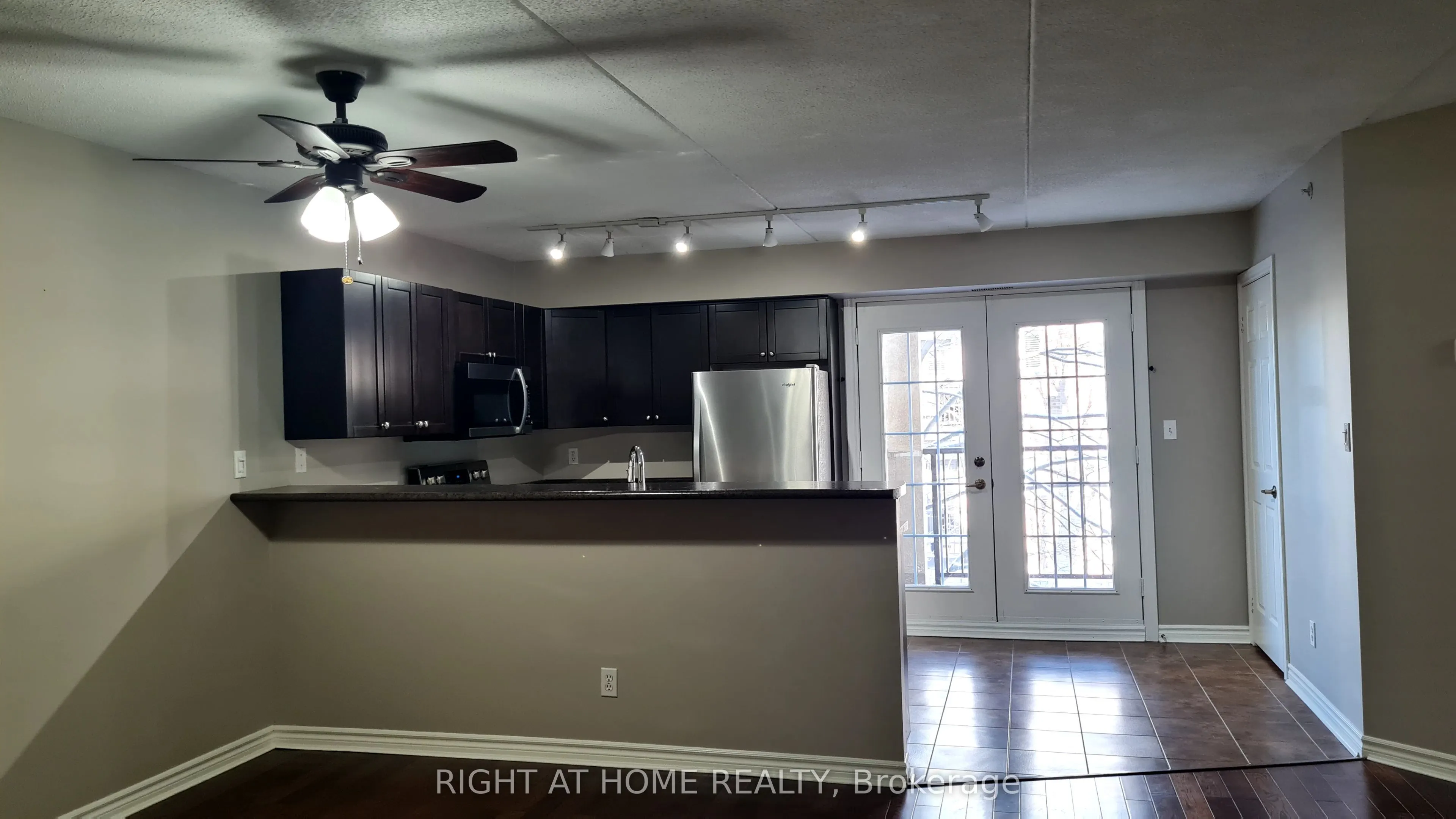 1451 Walker's Line, #315