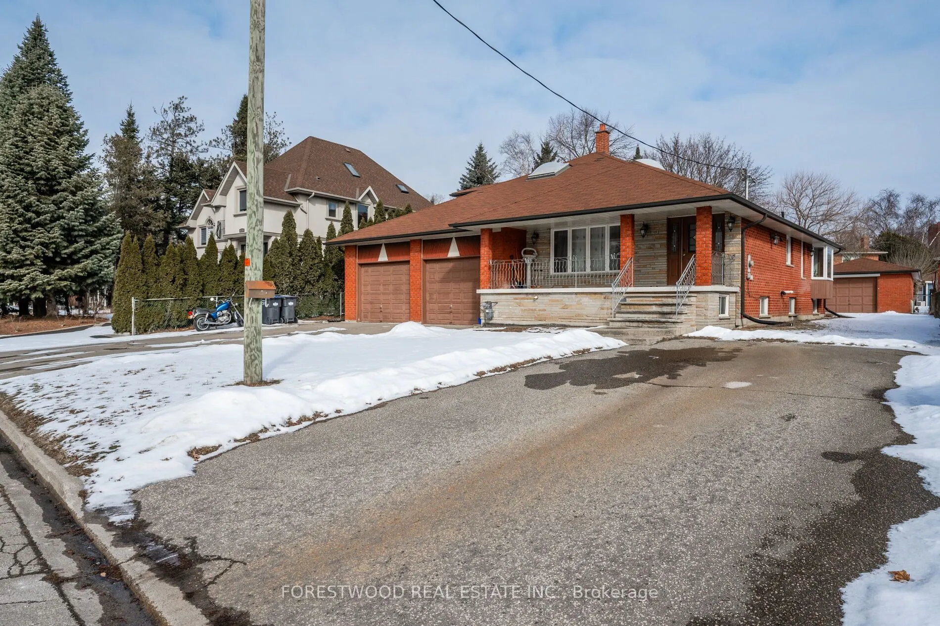 1351 Haig Boulevard