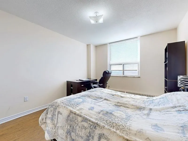 3390 Weston Road, #1906