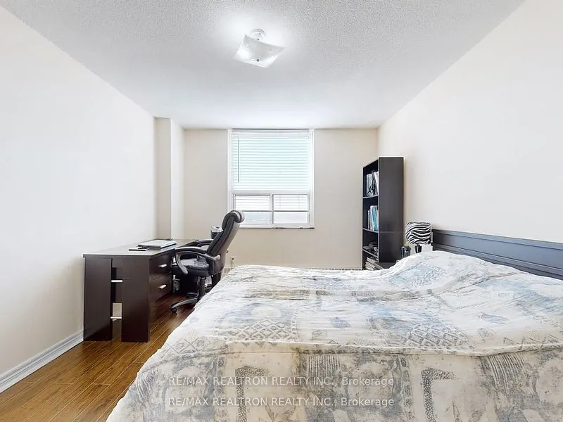 3390 Weston Road, #1906