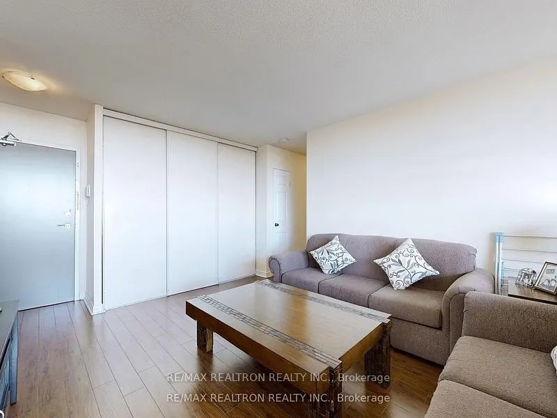 3390 Weston Road, #1906