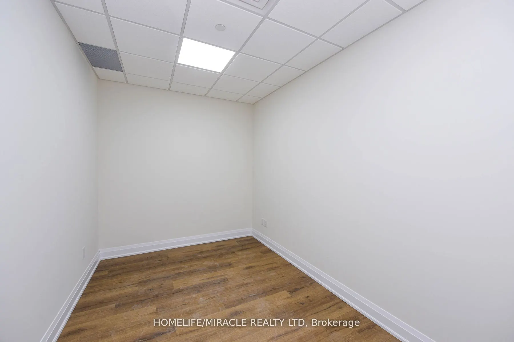6475 Mayfield Road W, #203