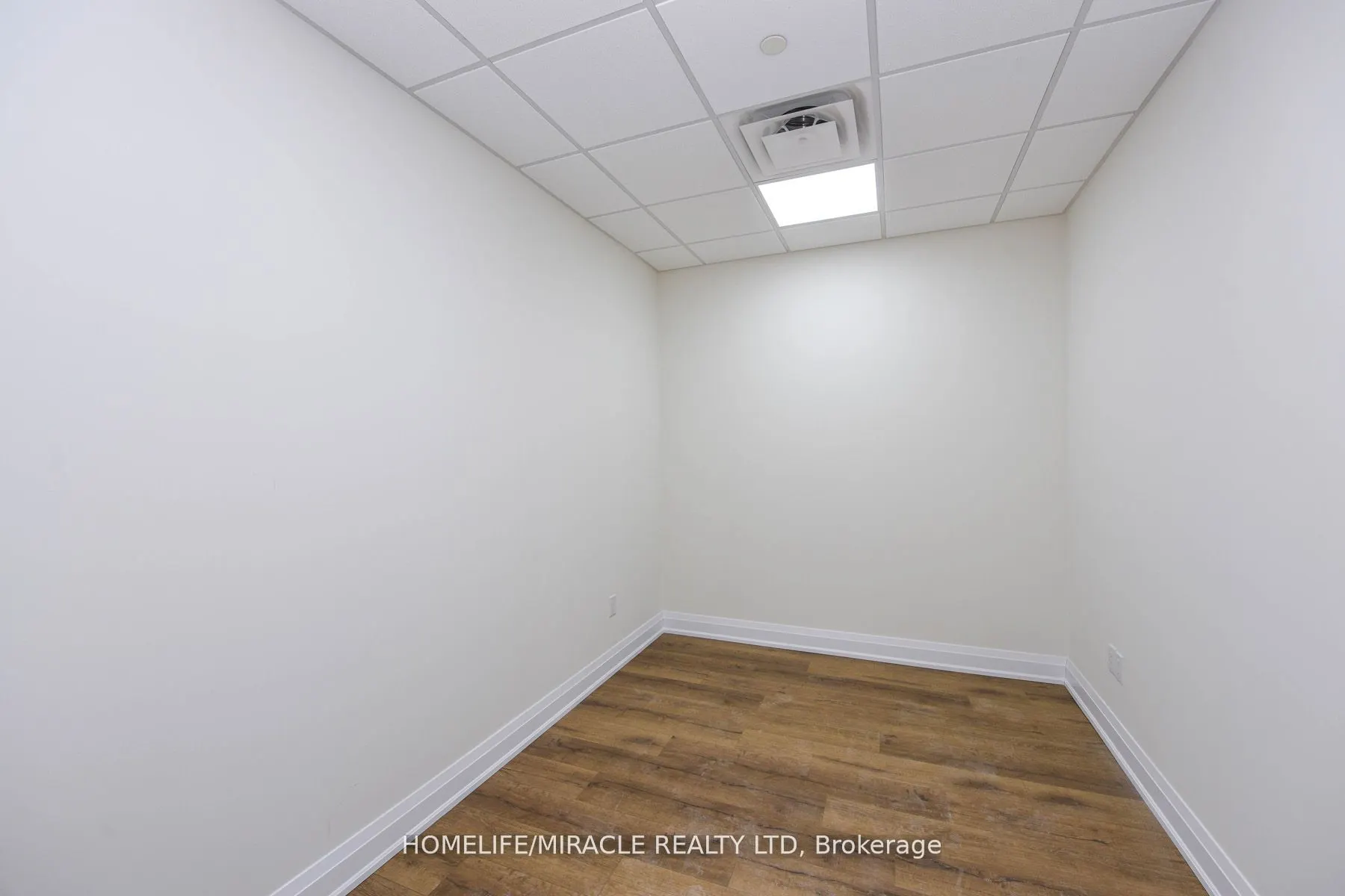 6475 Mayfield Road W, #203