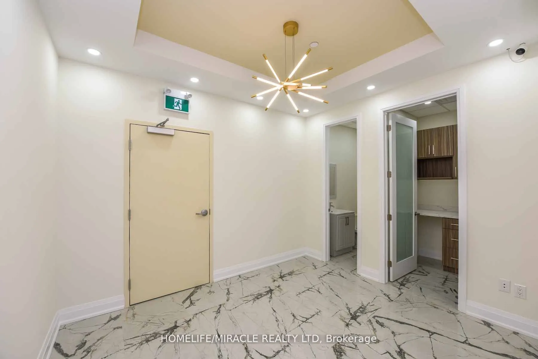 6475 Mayfield Road W, #203