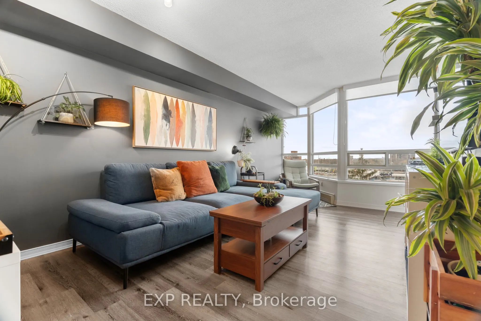 75 King Street E, #706