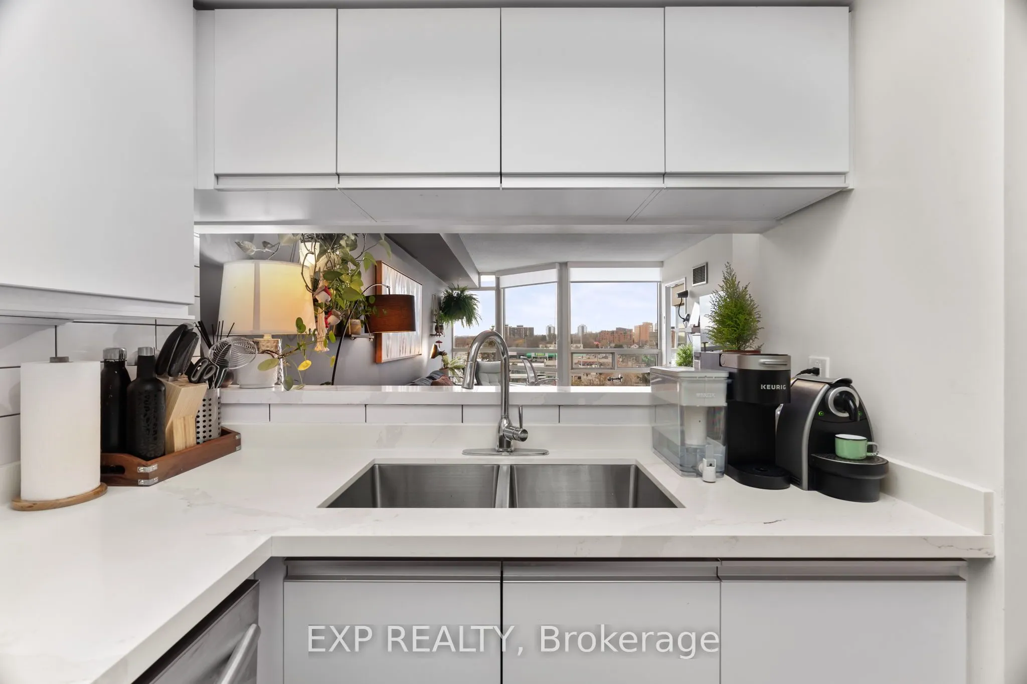 75 King Street E, #706