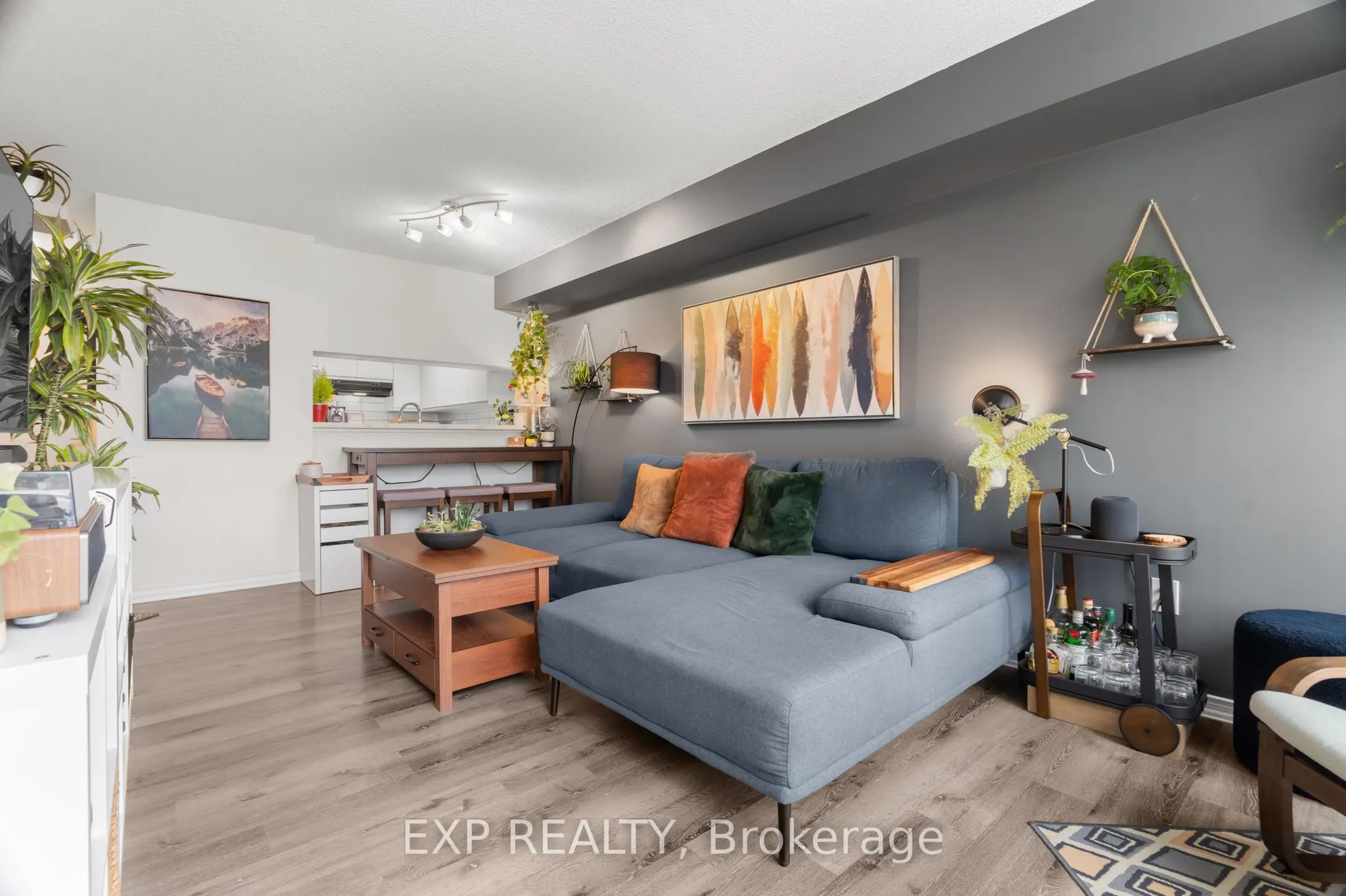 75 King Street E, #706
