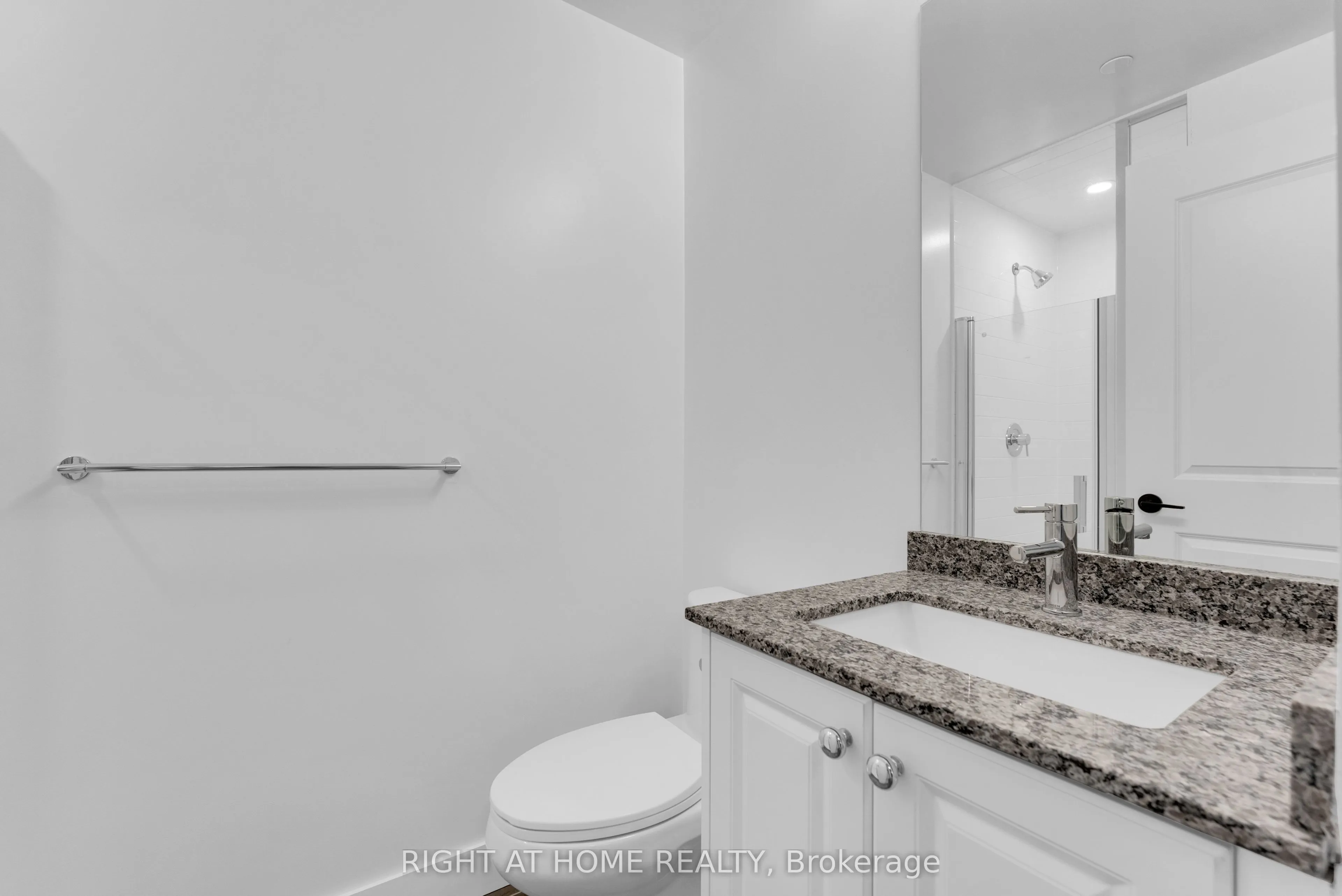 2343 Khalsa Gate, #833