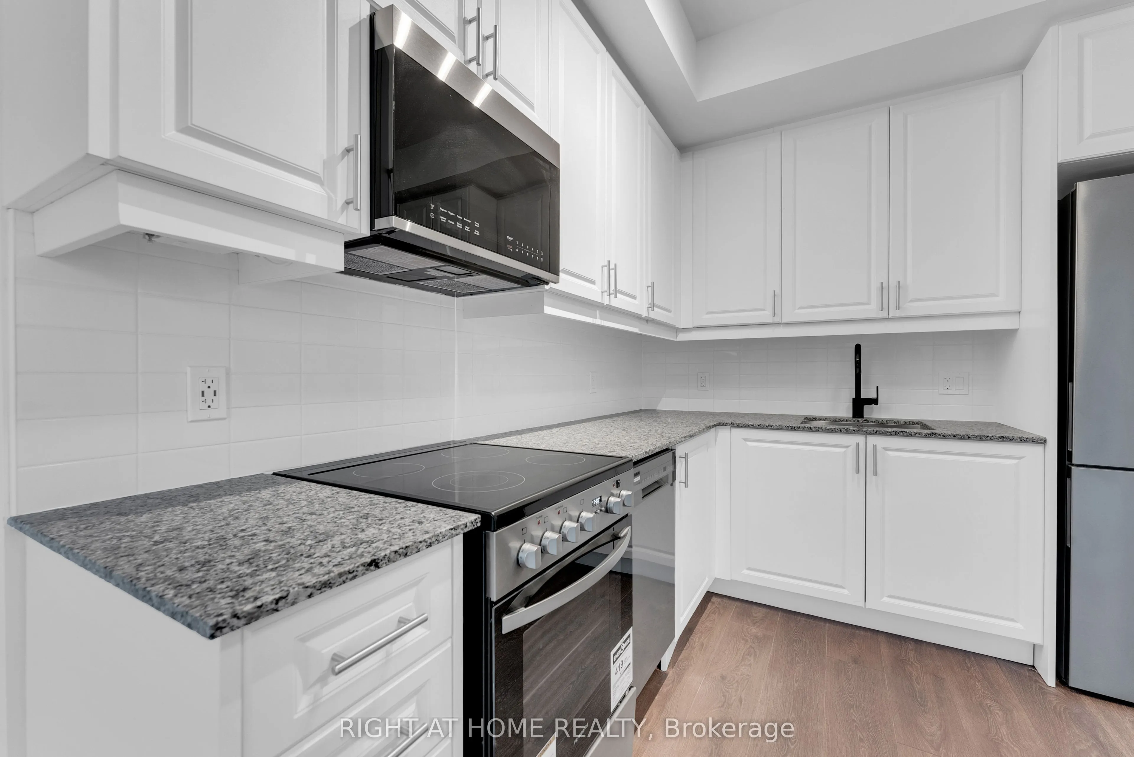 2343 Khalsa Gate, #833
