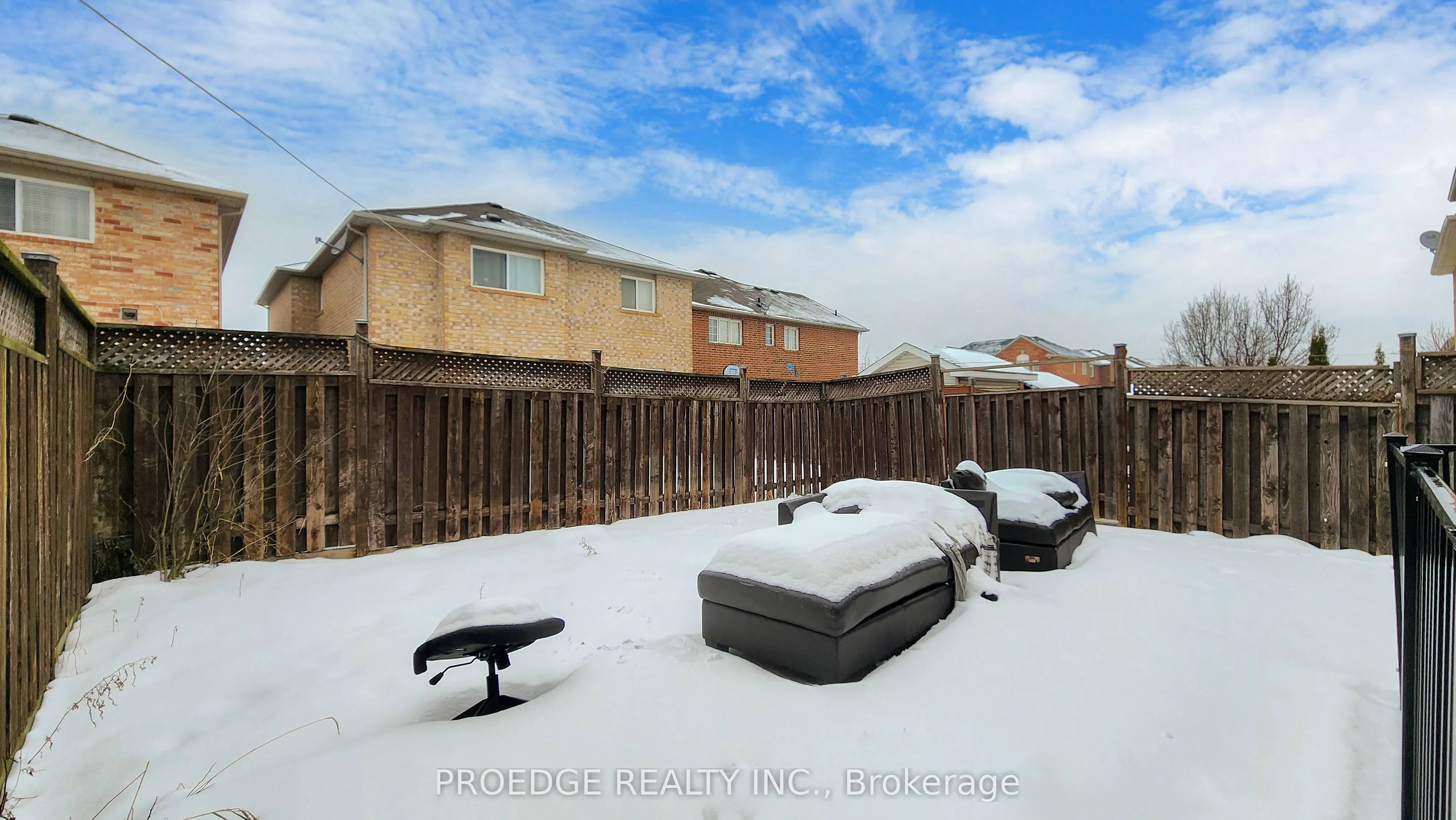 31 Luella Crescent