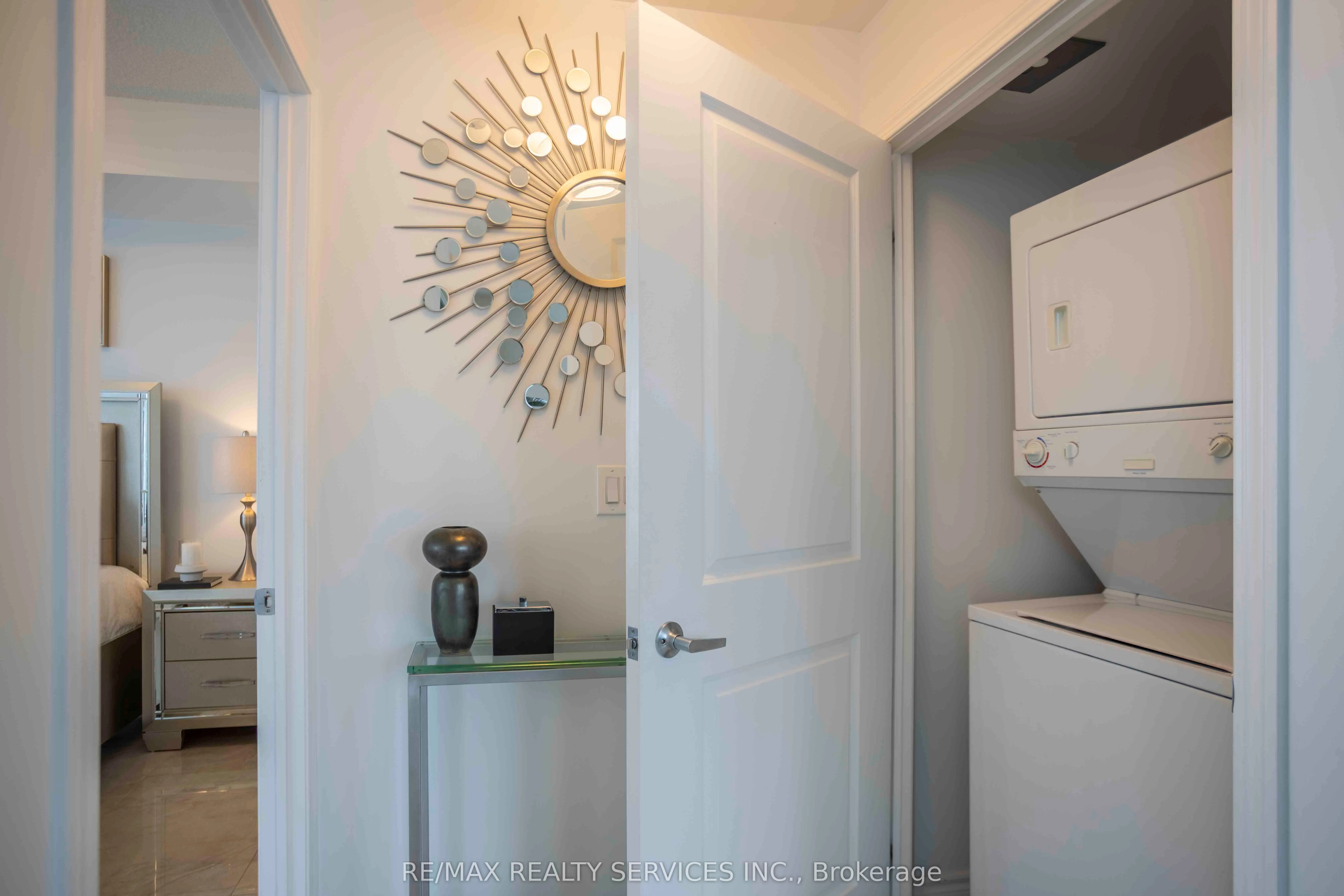 385 Prince Of Wales Drive, #1408