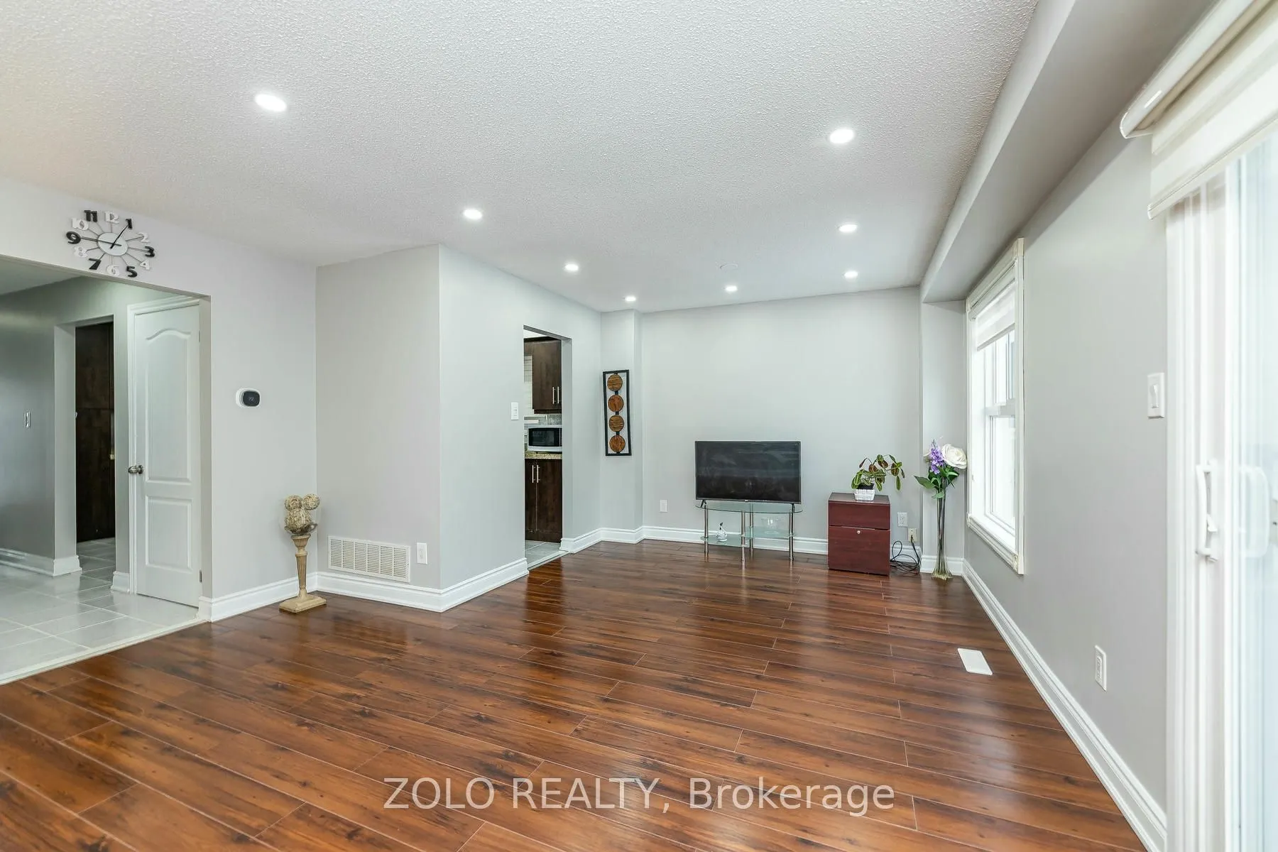 51 Newbridge Crescent