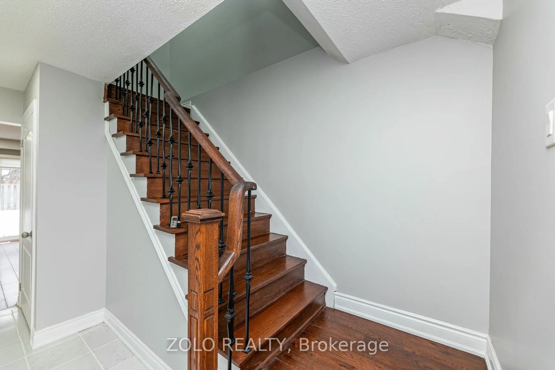 51 Newbridge Crescent