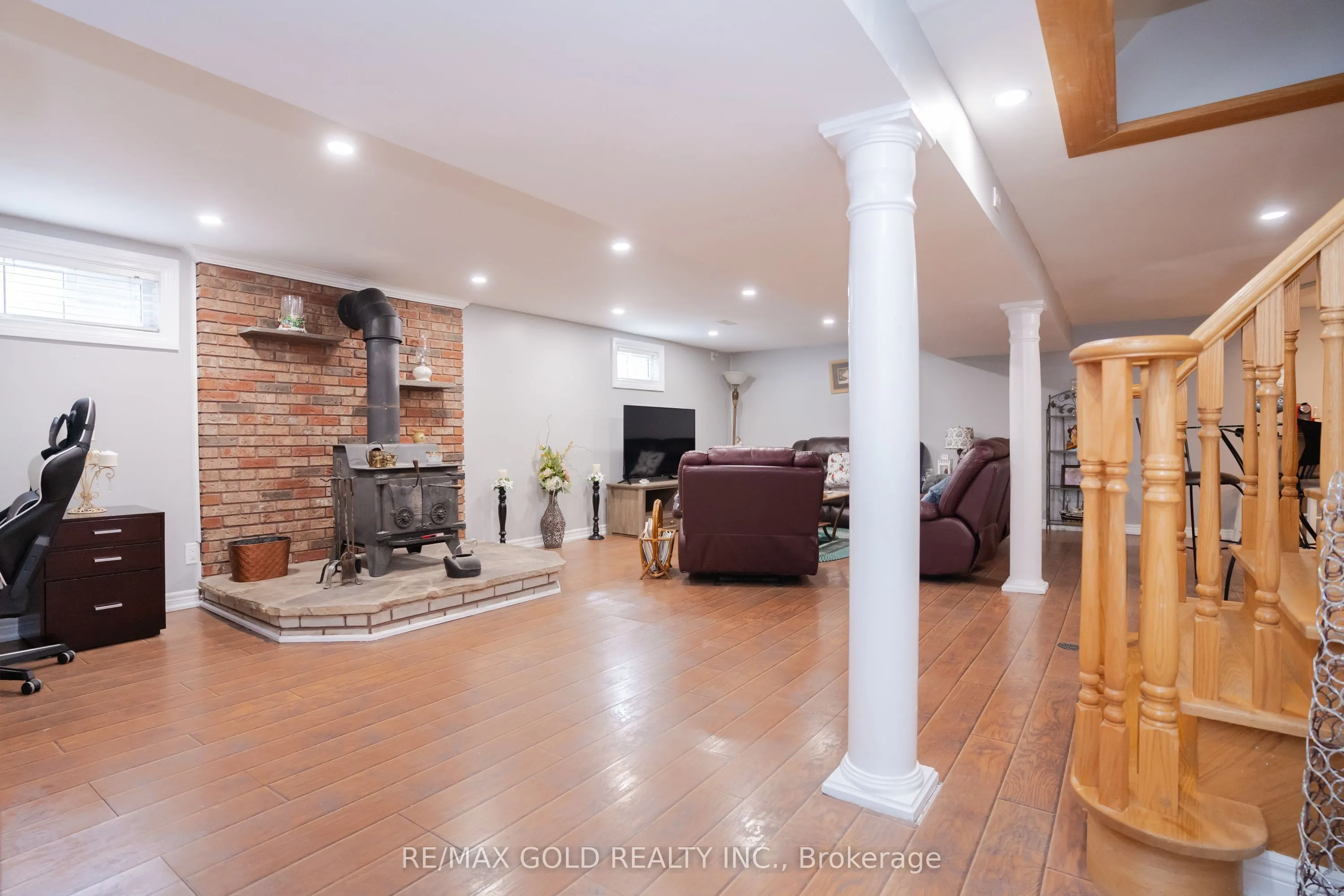 15 Castlemore Drive