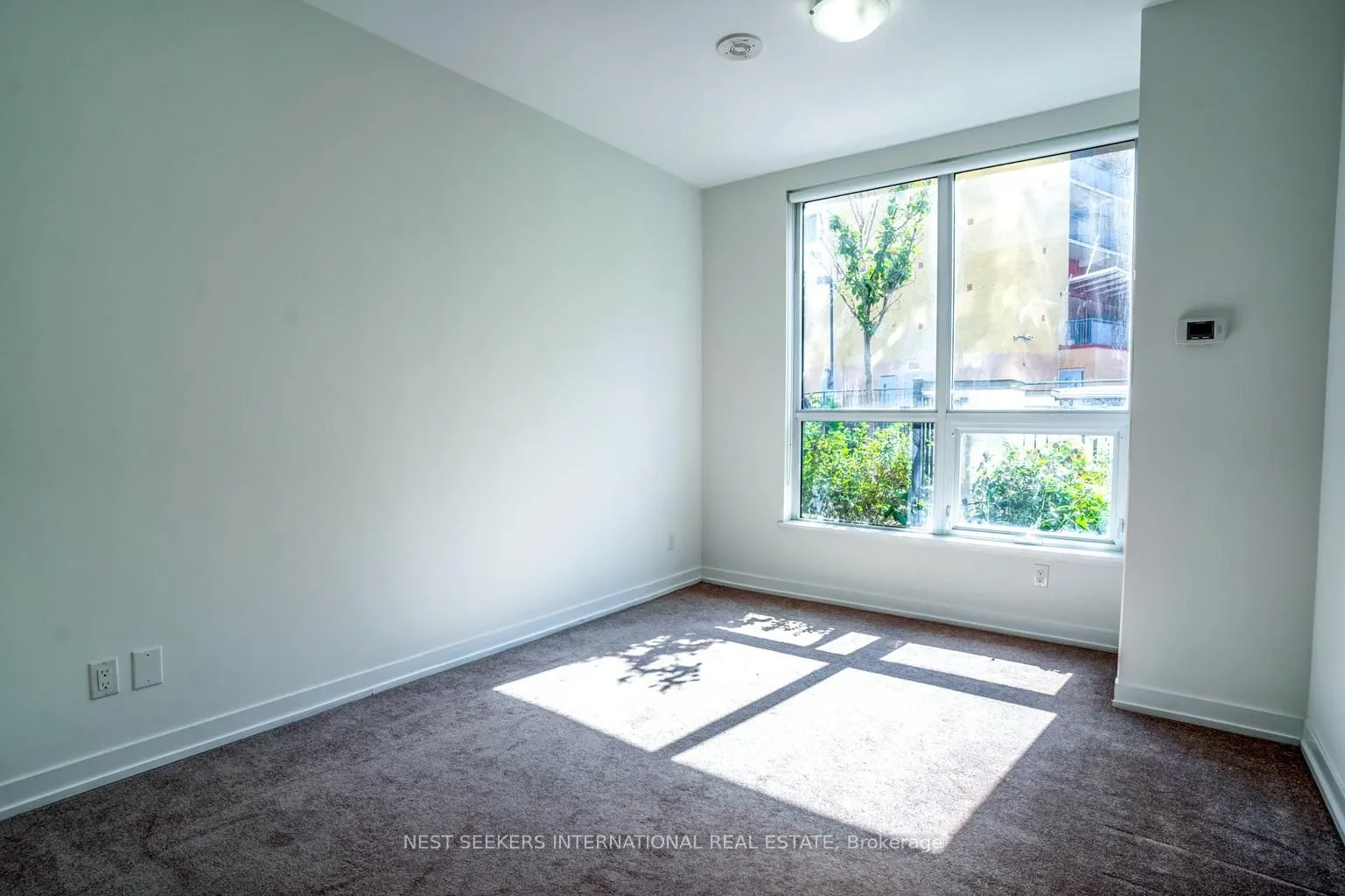 840 Queens Plate Drive, #102