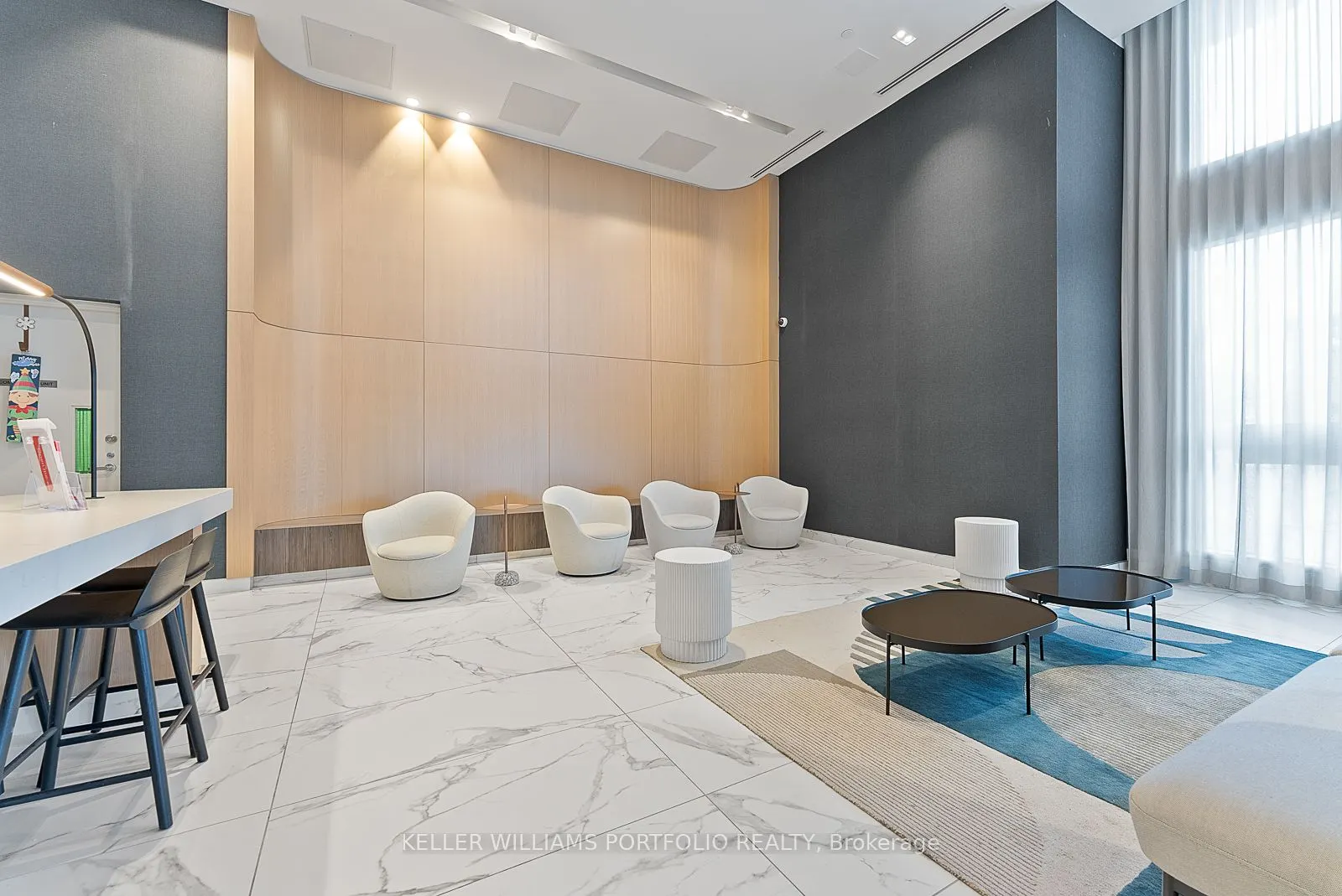 1195 The Queensway Street, #411