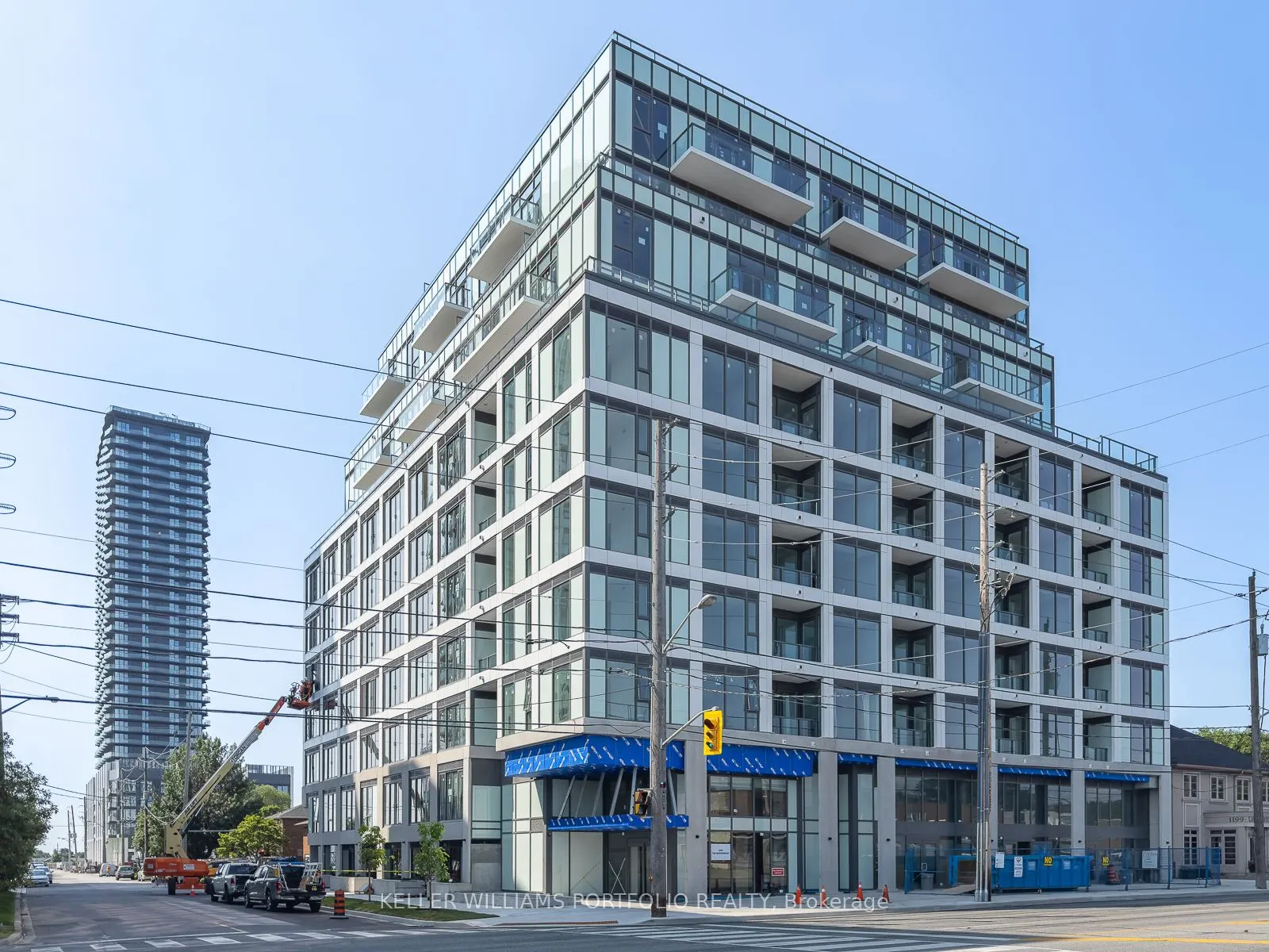 1195 The Queensway Street, #411