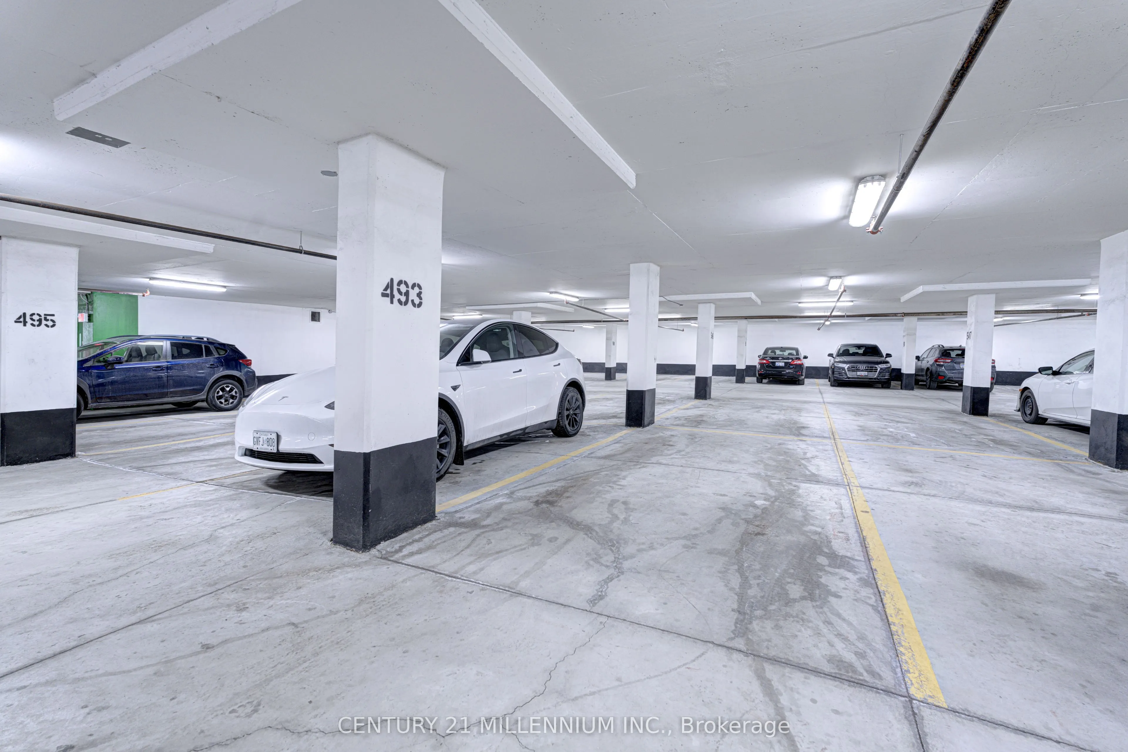 365 Prince Of Wales Drive, #411