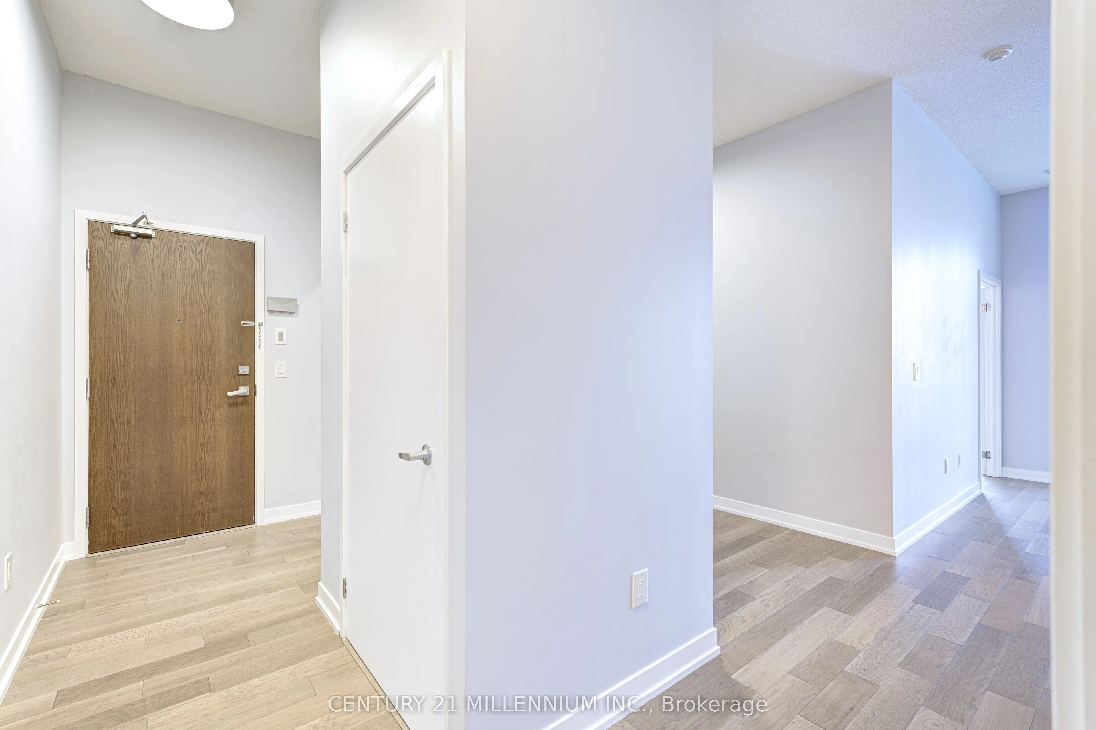 365 Prince Of Wales Drive, #411