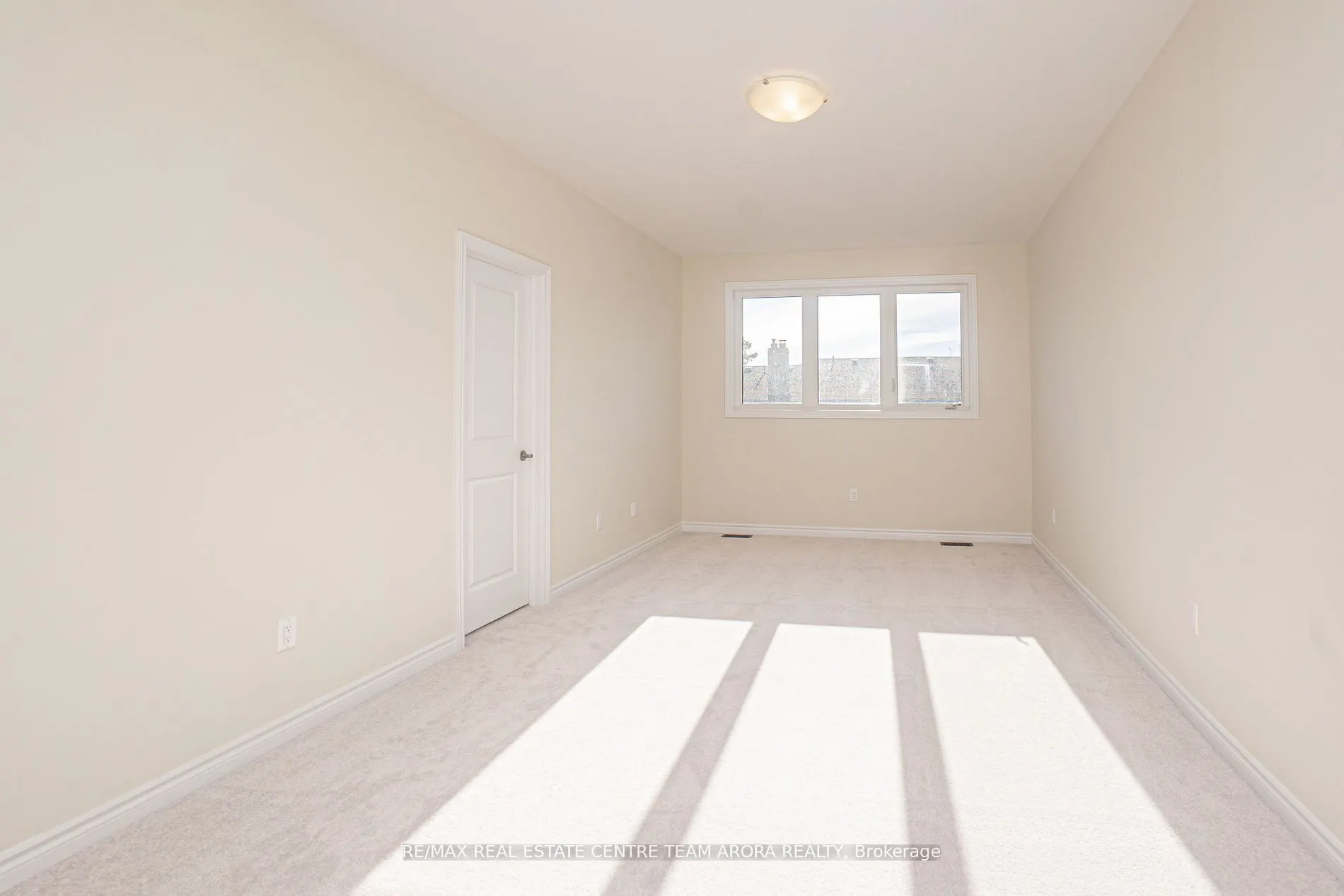 1420 Oakmont Common