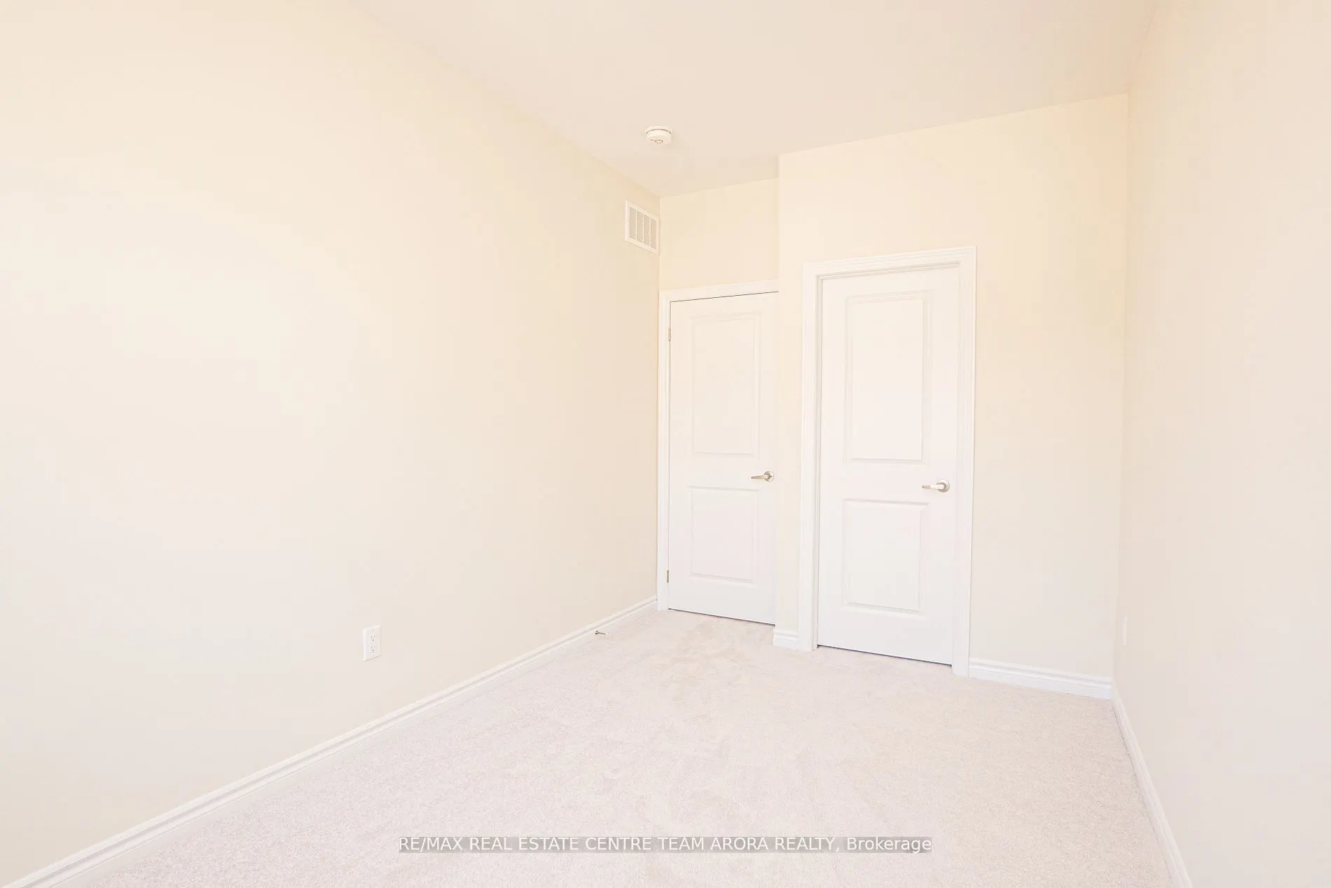 1420 Oakmont Common