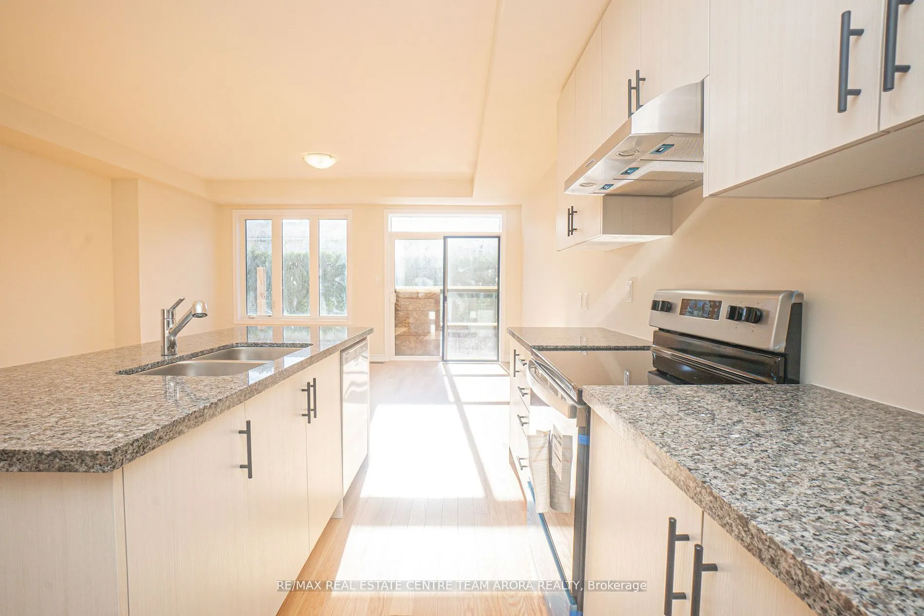 1420 Oakmont Common