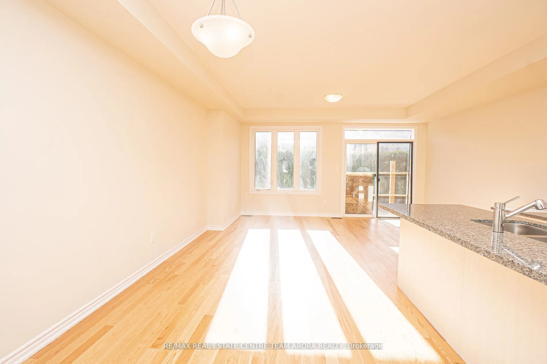 1420 Oakmont Common