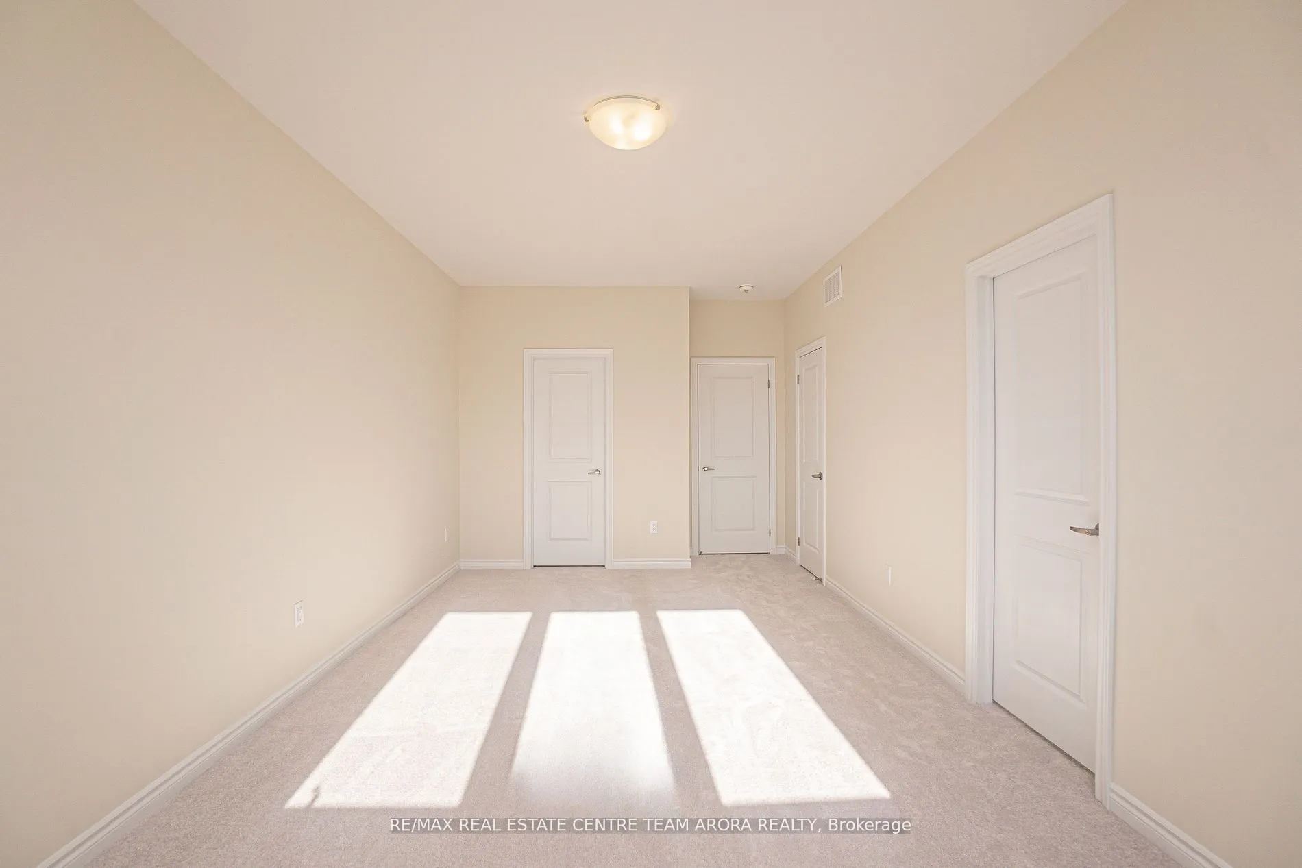 1420 Oakmont Common