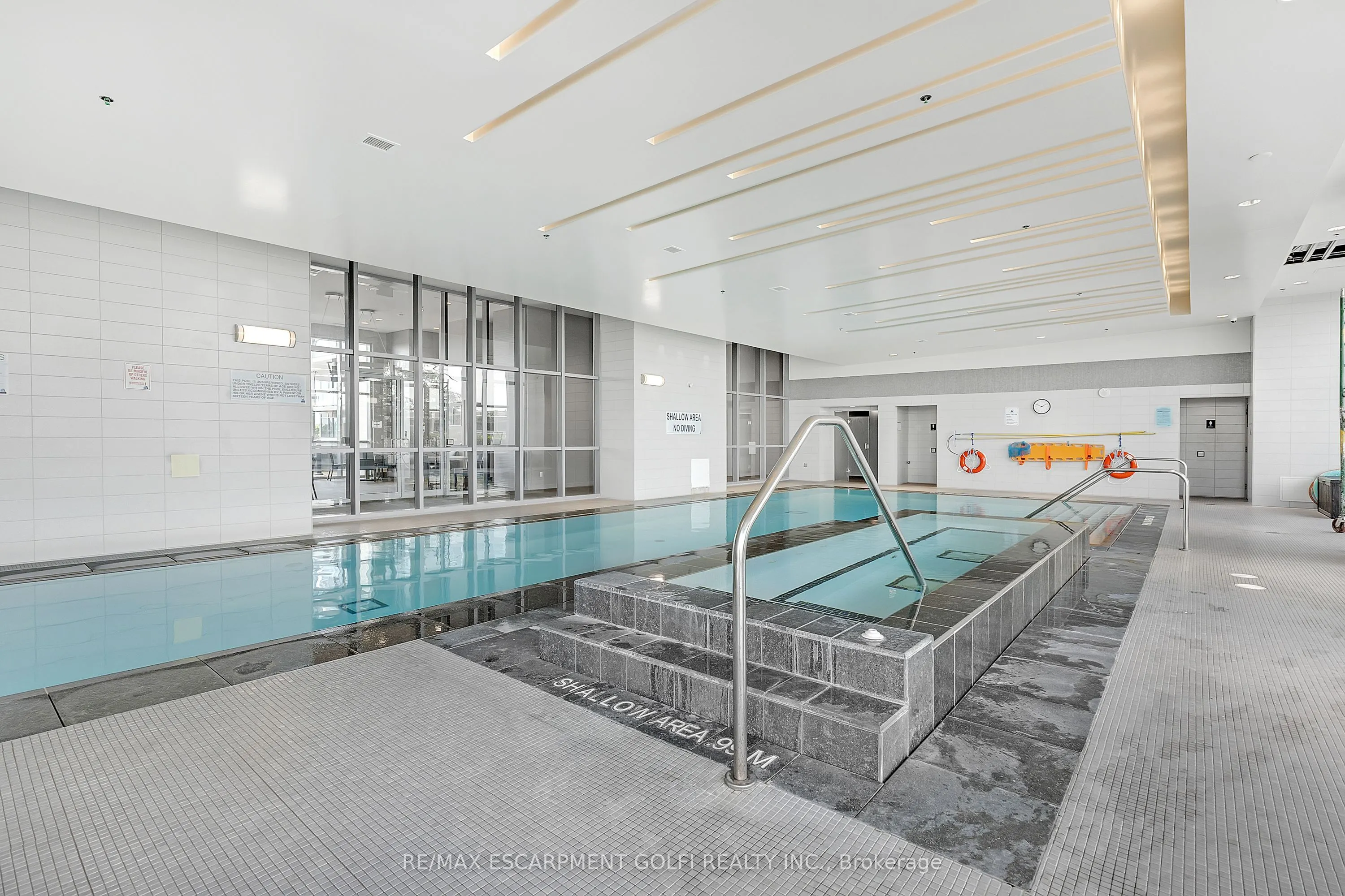 2093 Fairview Street, #408