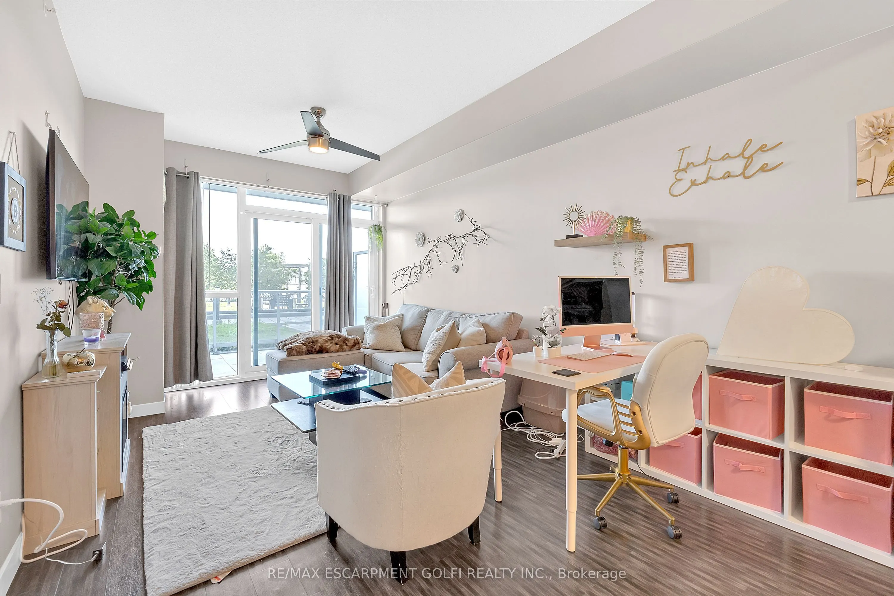 2093 Fairview Street, #408