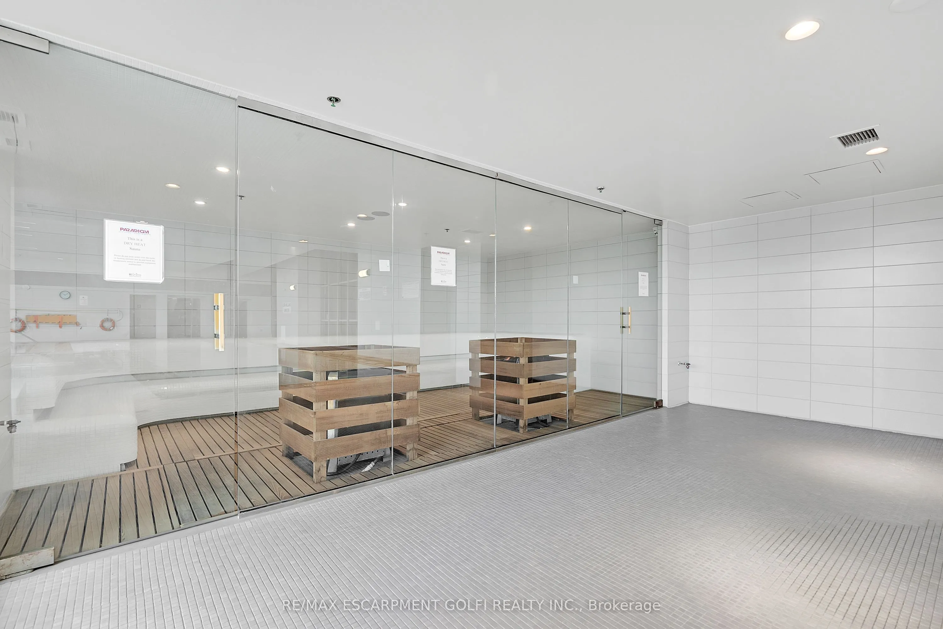 2093 Fairview Street, #408