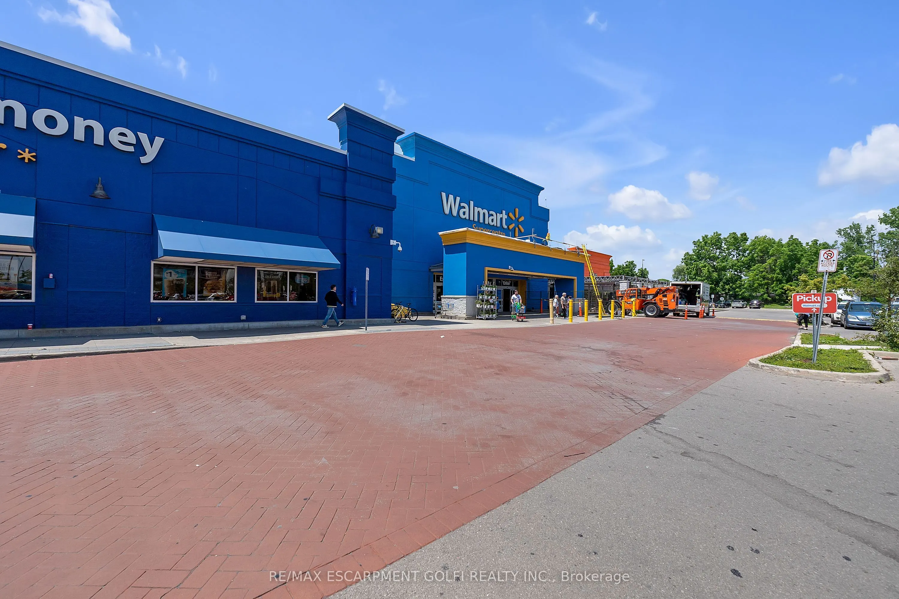 2093 Fairview Street, #408