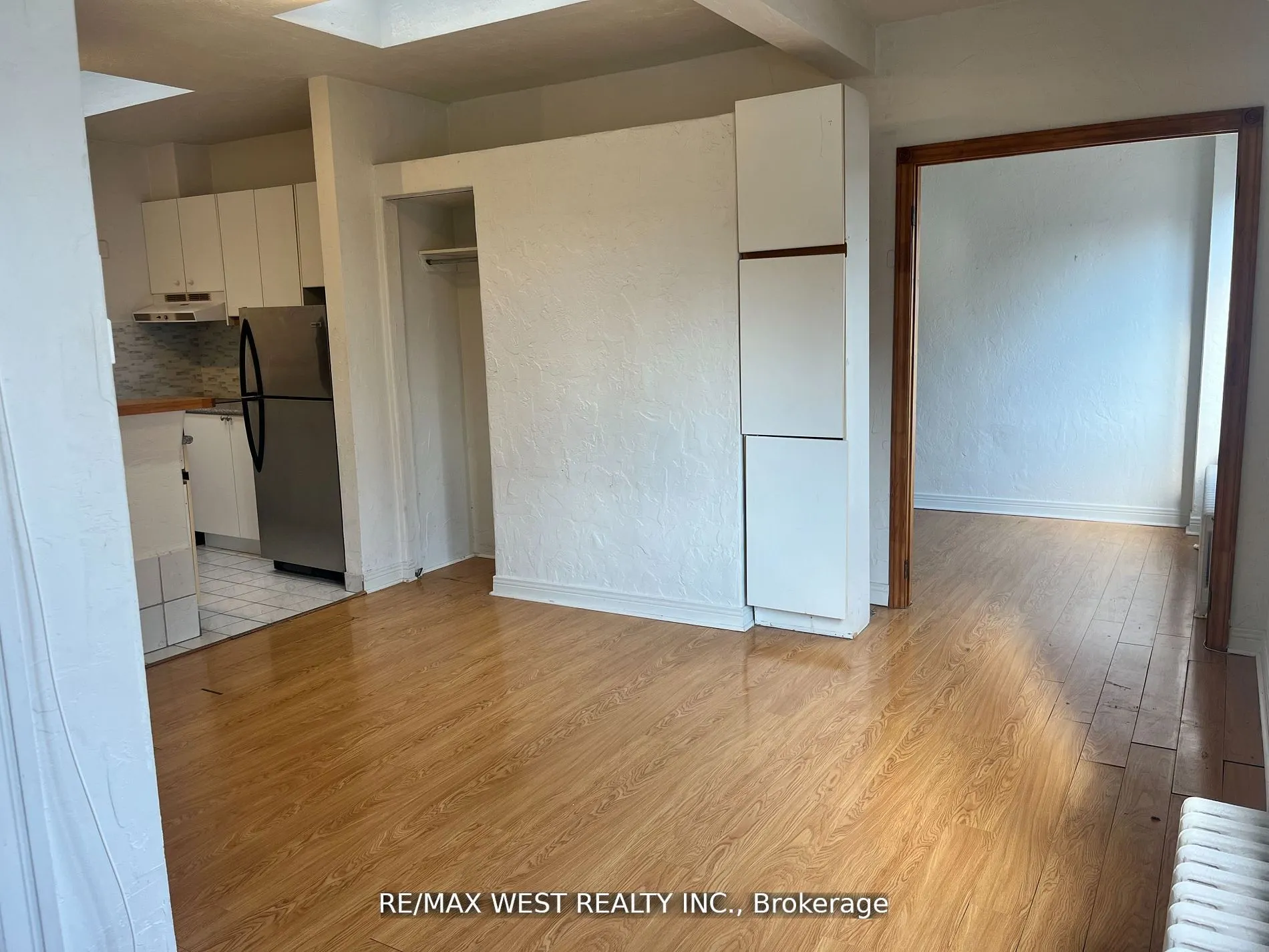 4902 Dundas Street W, ##1