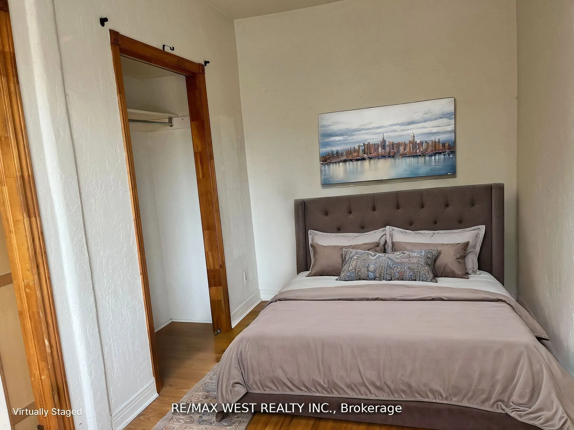 4902 Dundas Street W, ##1