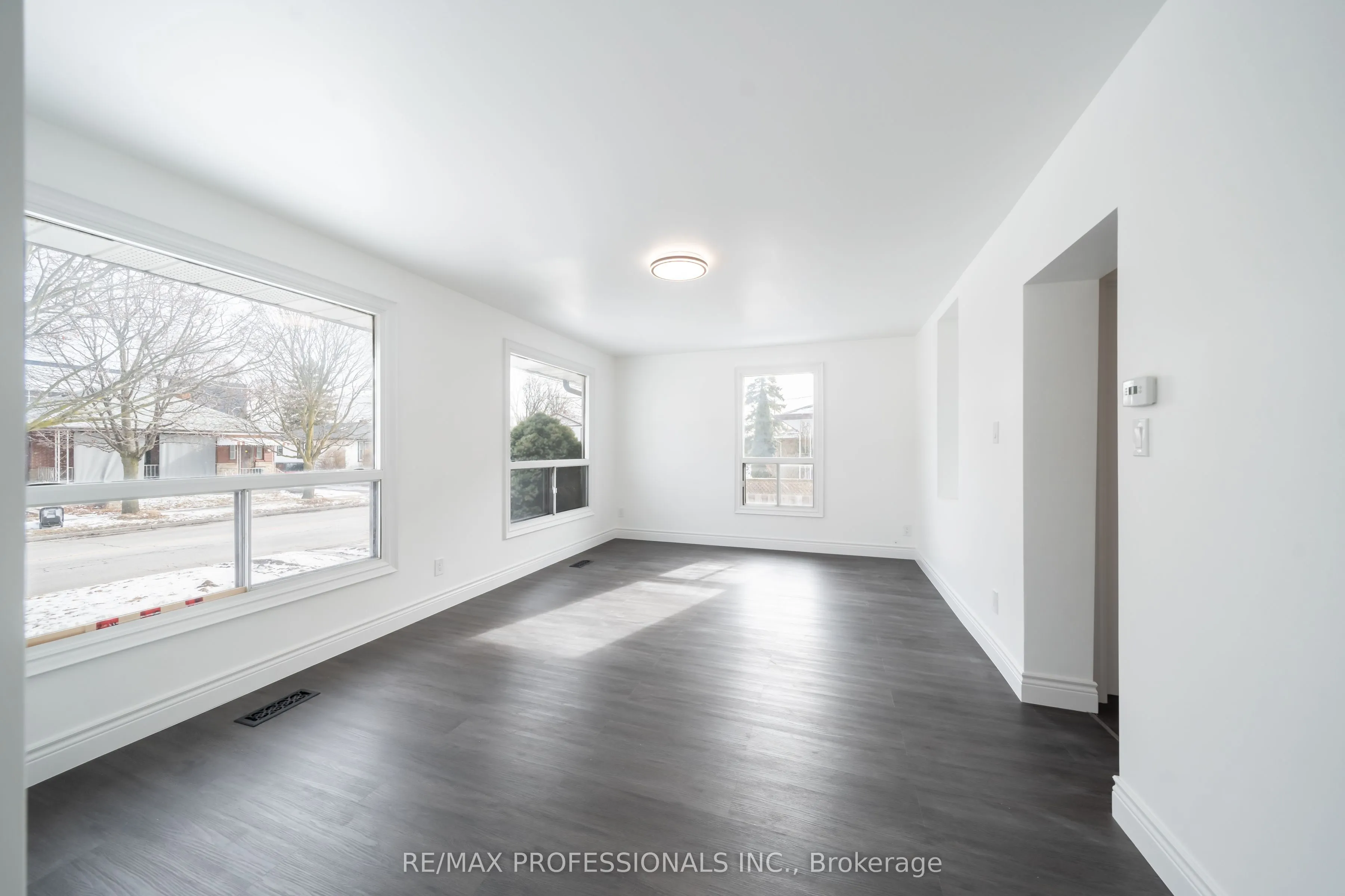 174 Thirtieth Street #MAIN