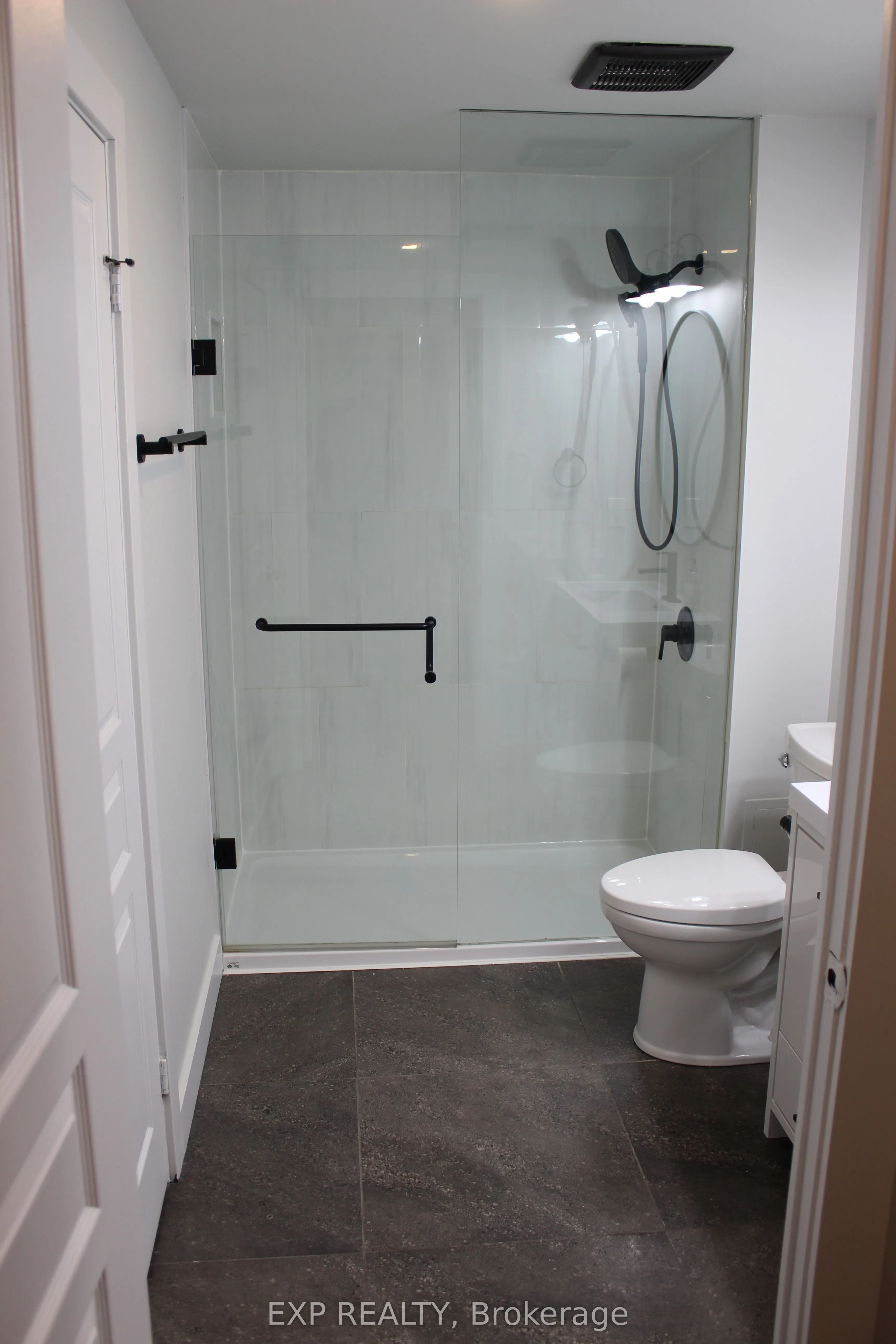 5 Marine Parade Drive, #330