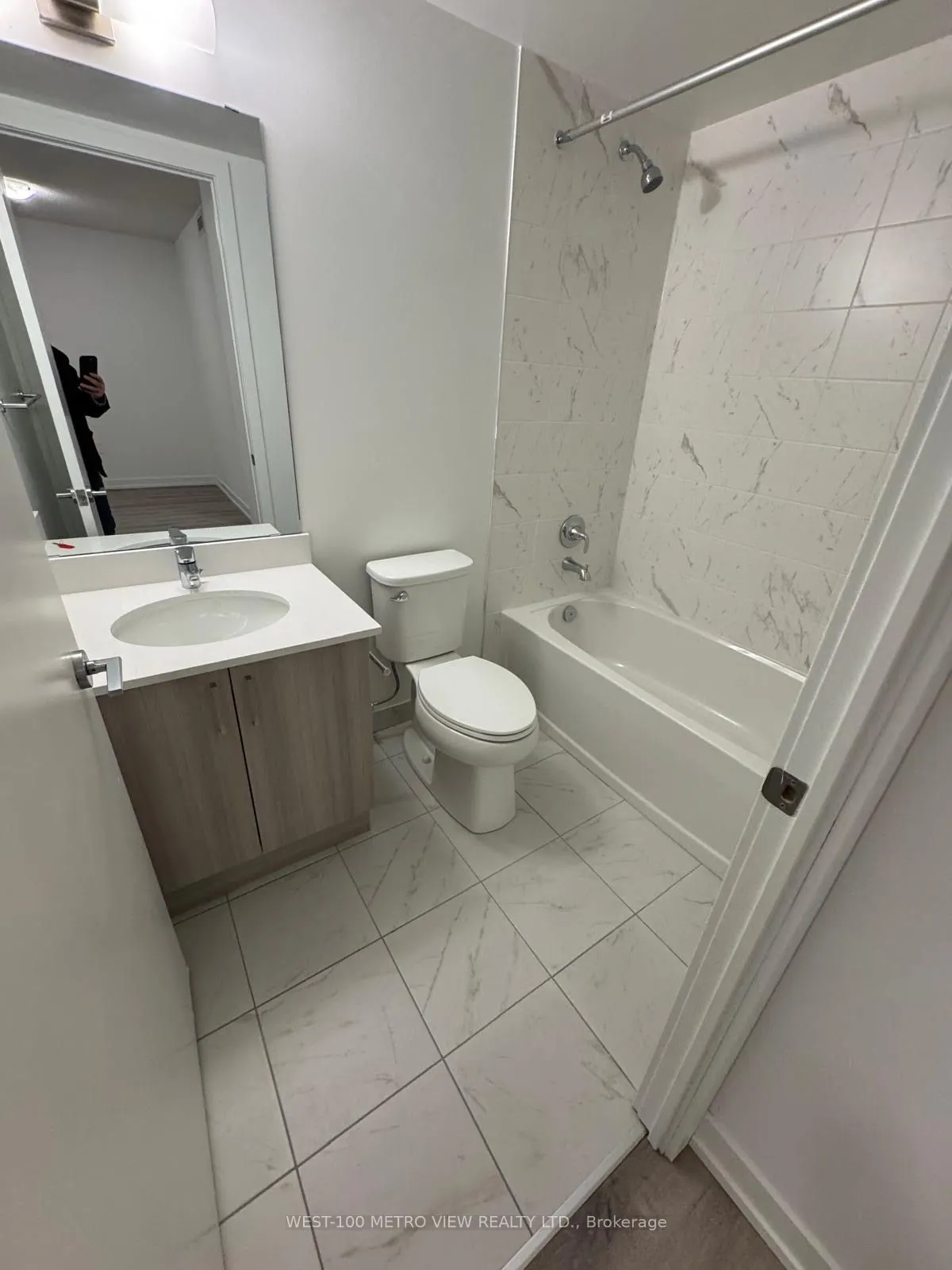556 Marlee Avenue #412