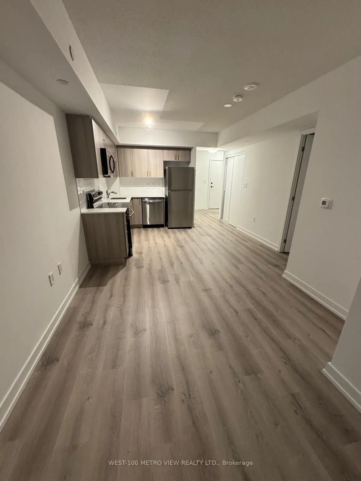 556 Marlee Avenue #412