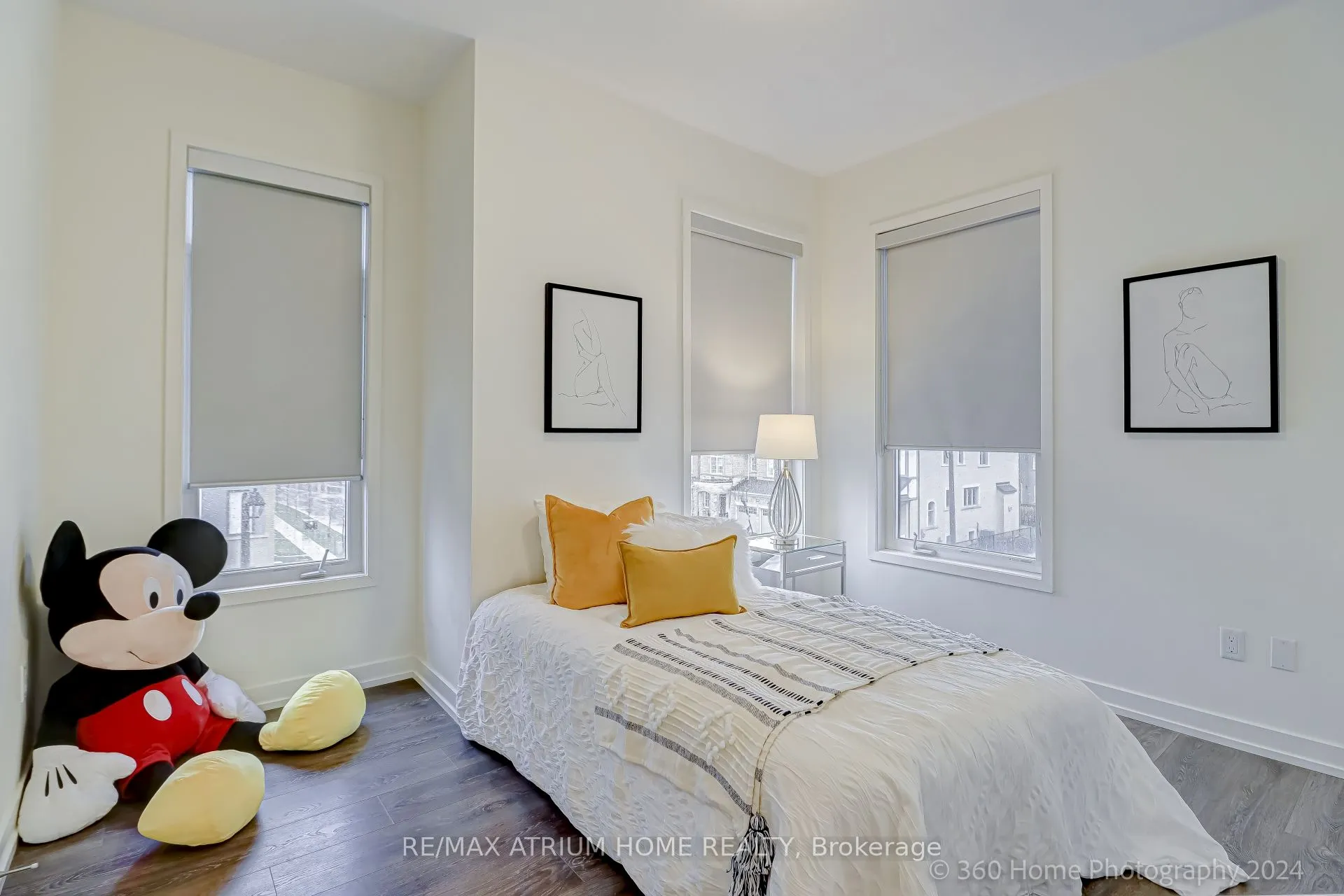 159 Loganberry Gate