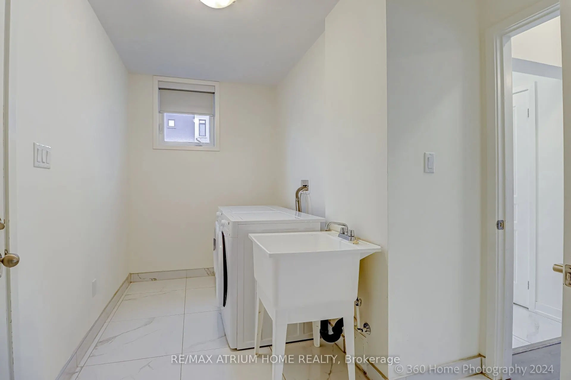 159 Loganberry Gate