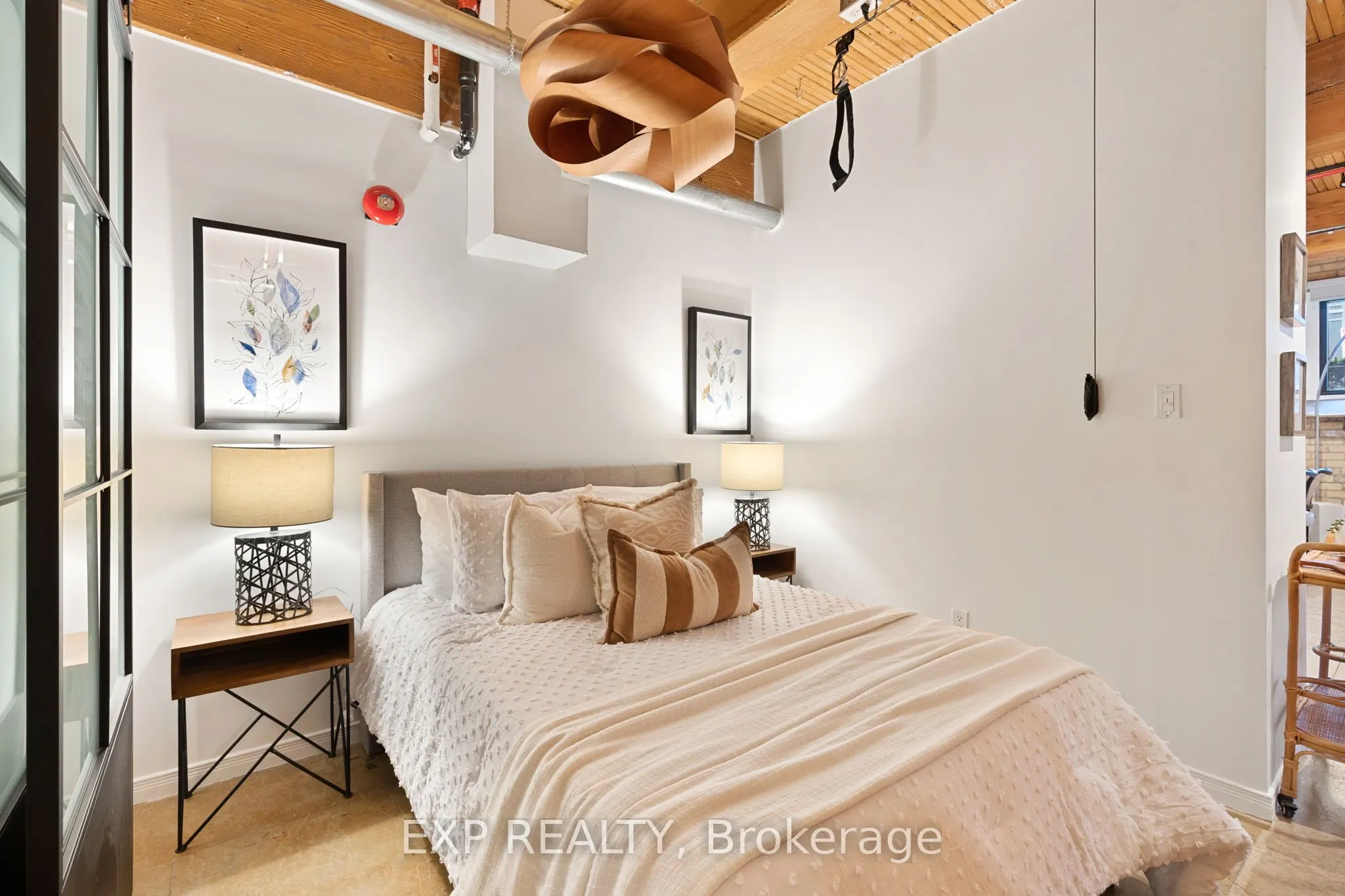 371 Wallace Avenue, #2