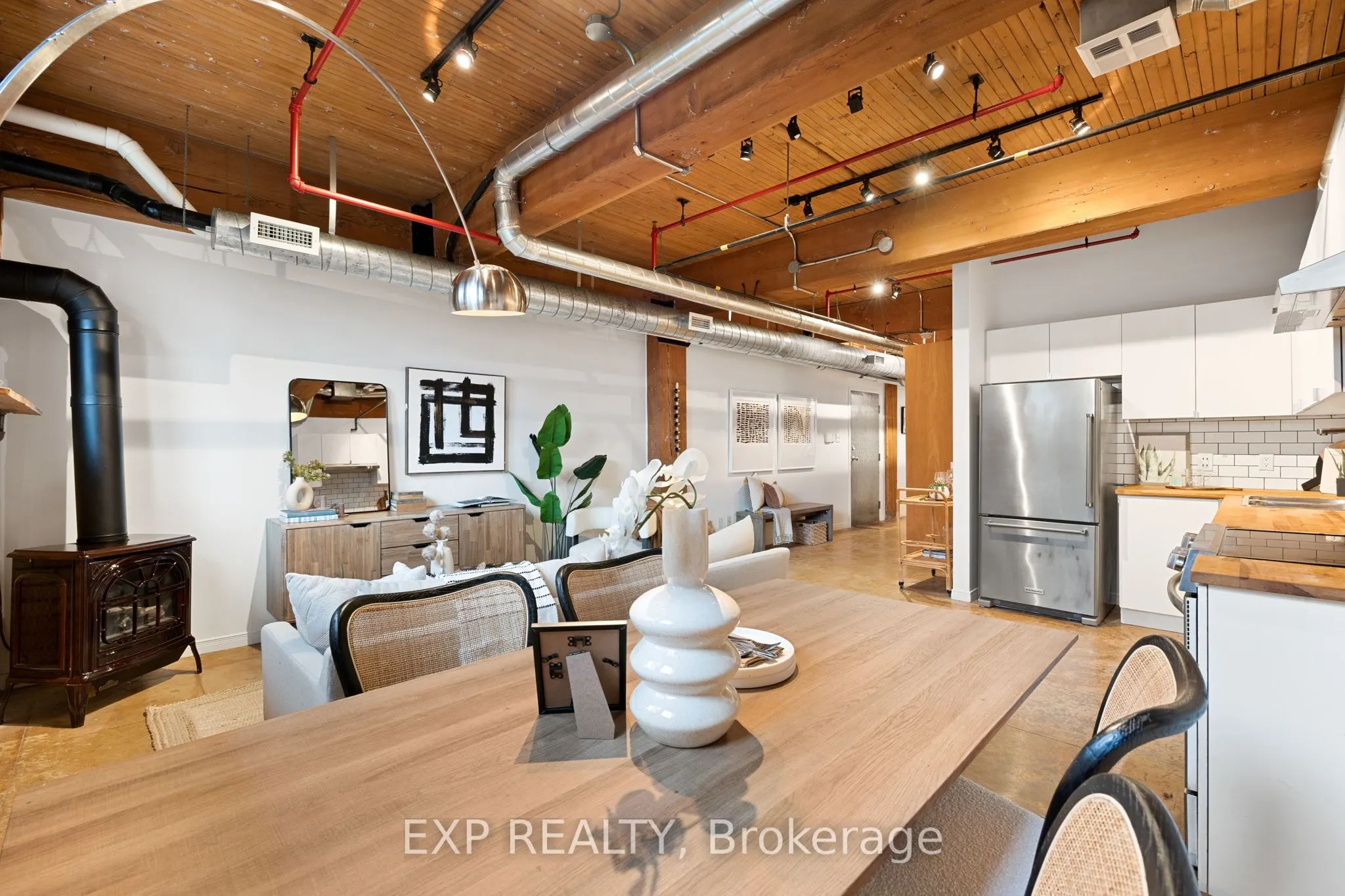 371 Wallace Avenue, #2