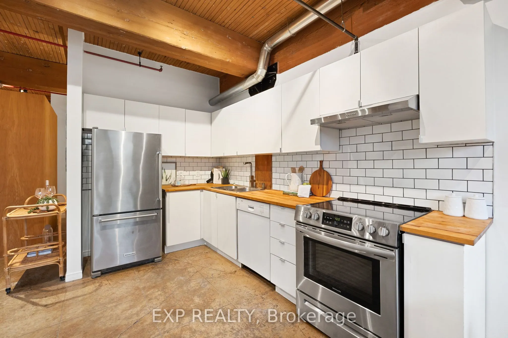 371 Wallace Avenue, #2