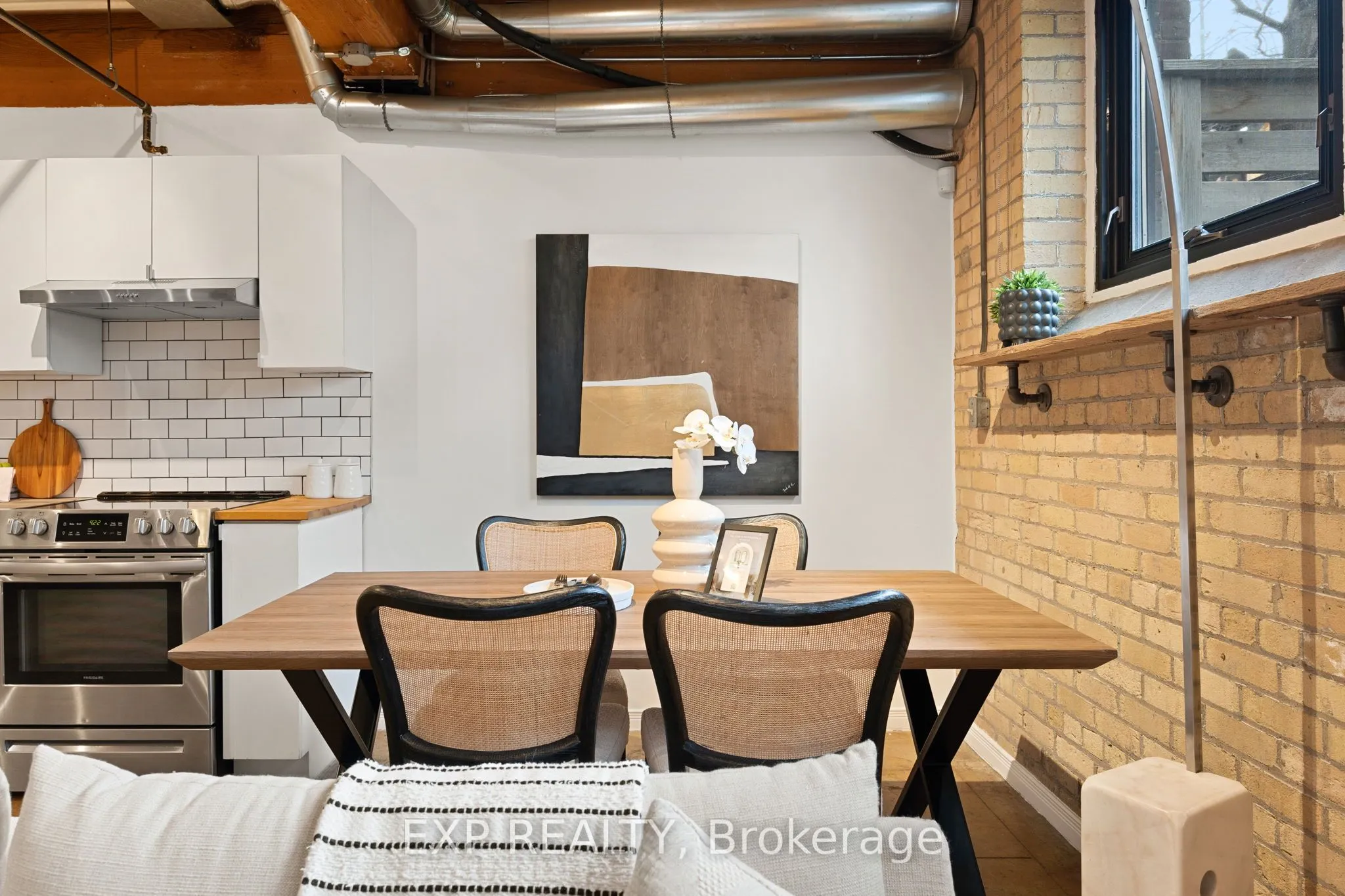 371 Wallace Avenue, #2