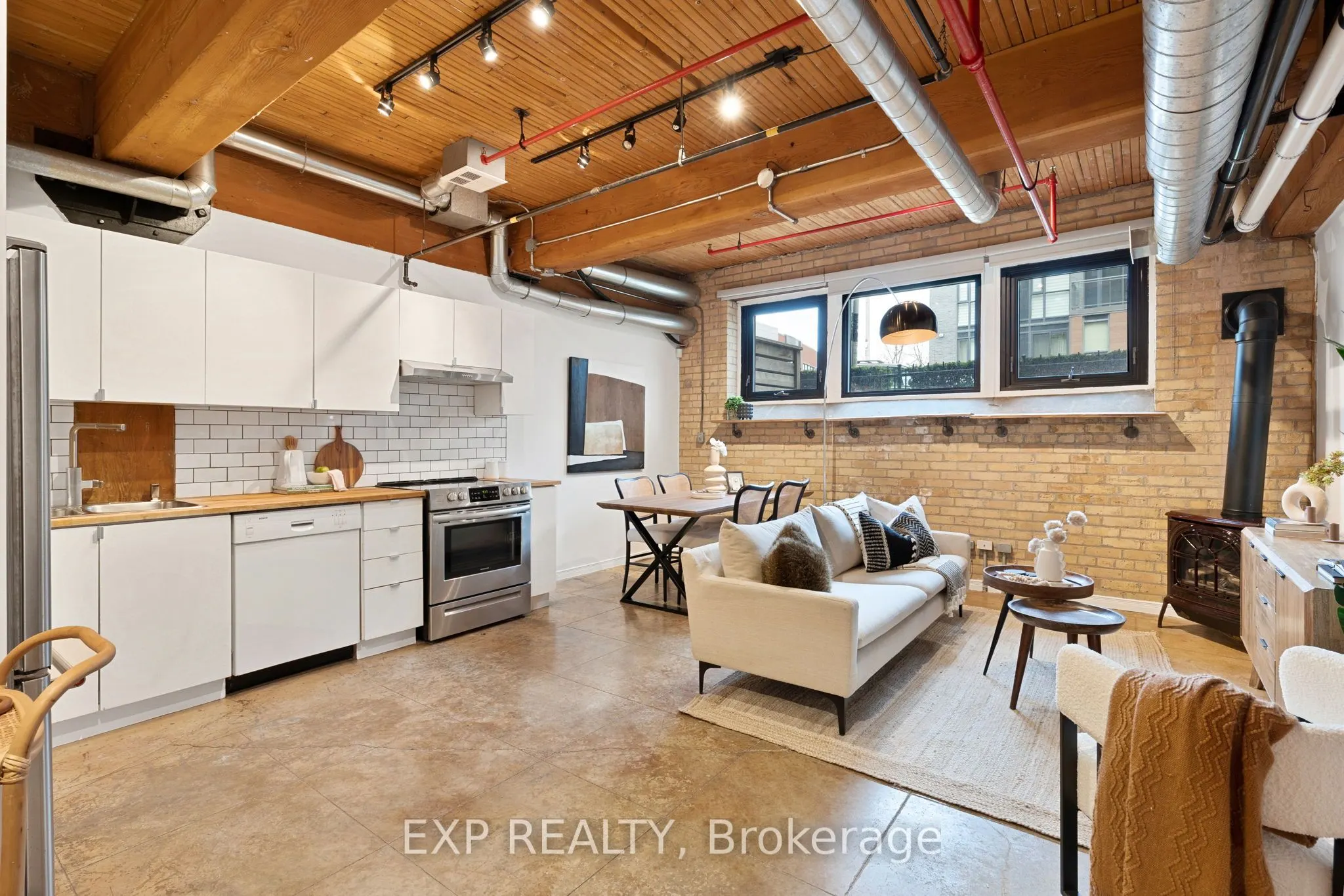 371 Wallace Avenue, #2