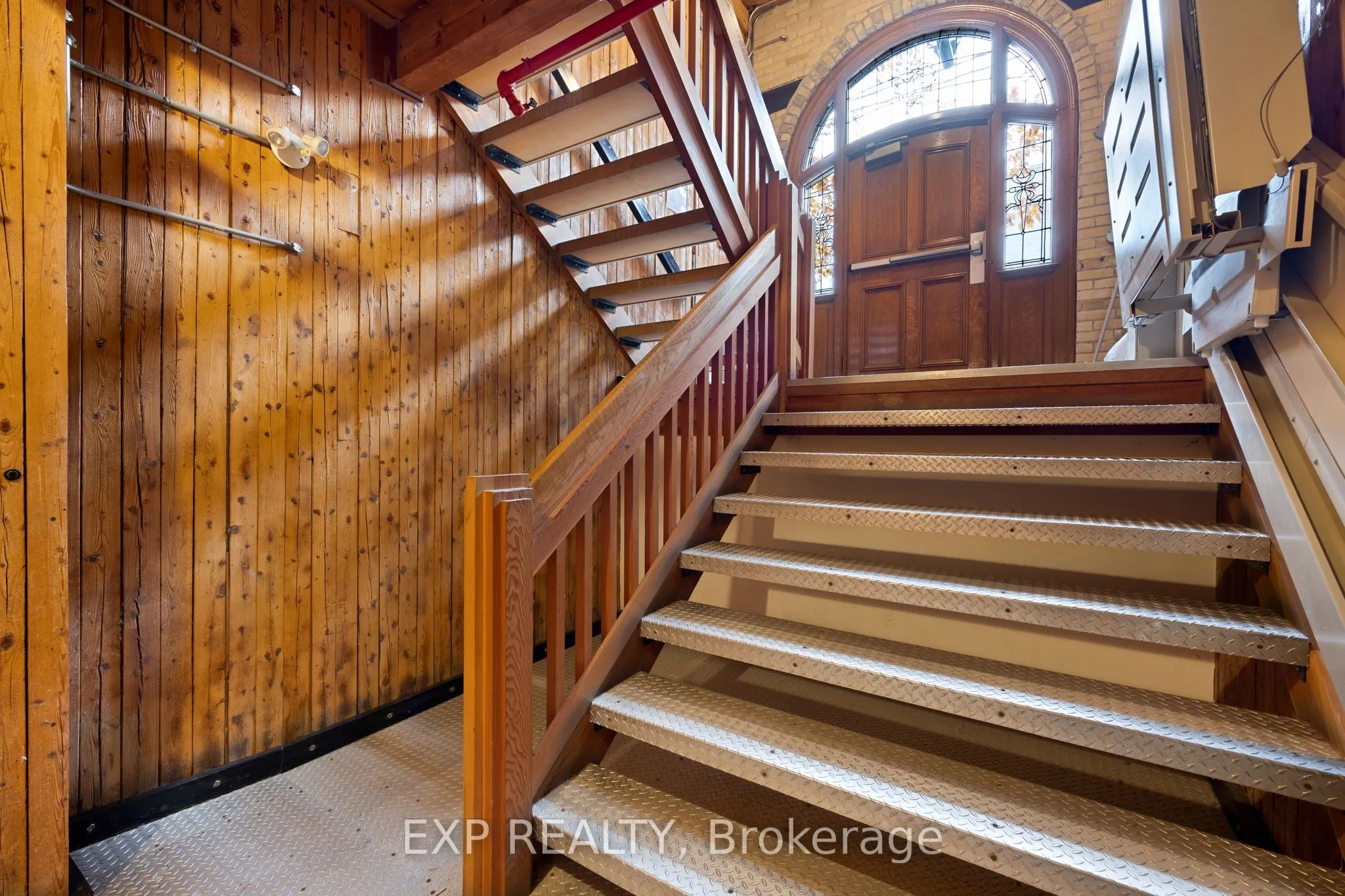 371 Wallace Avenue, #2
