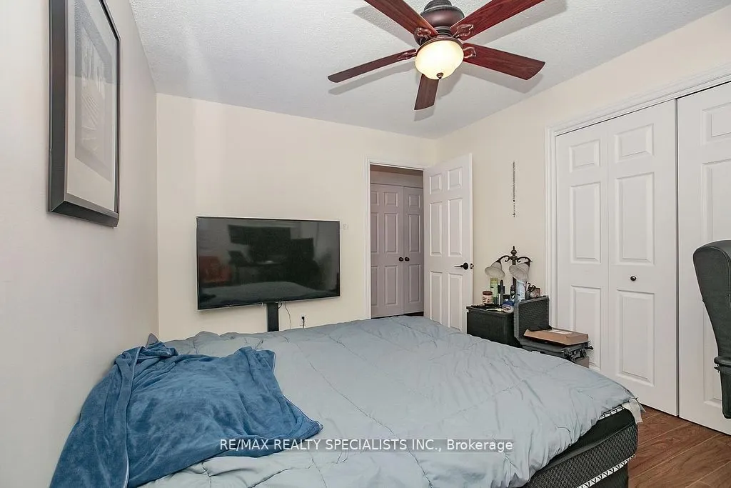 3650 Kaneff Crescent, #2301
