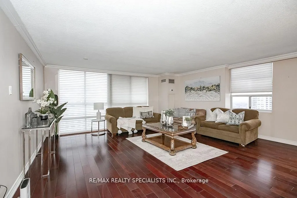 3650 Kaneff Crescent, #2301